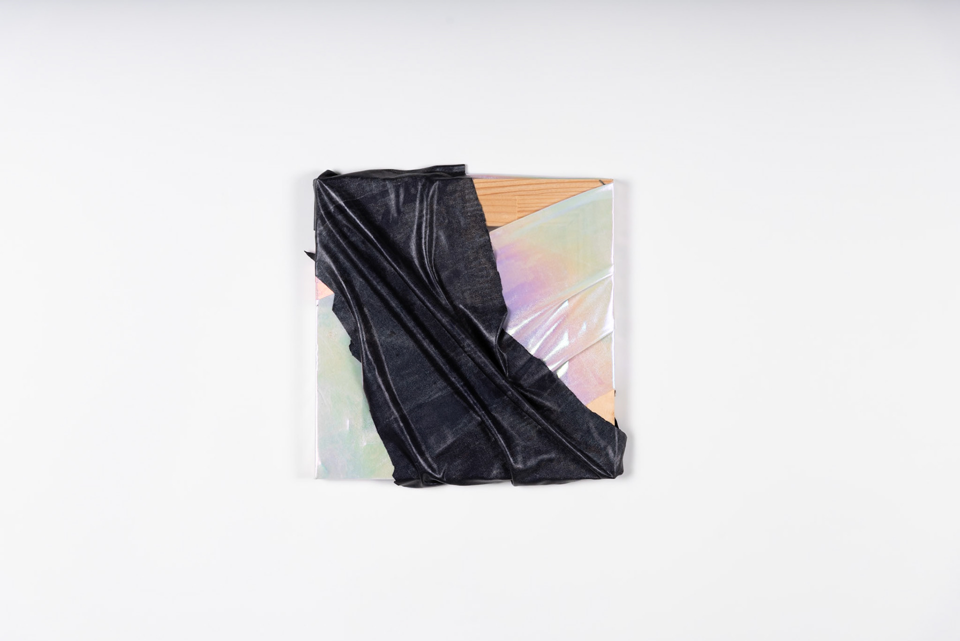 2024 | Folienjersey auf Leinwand 