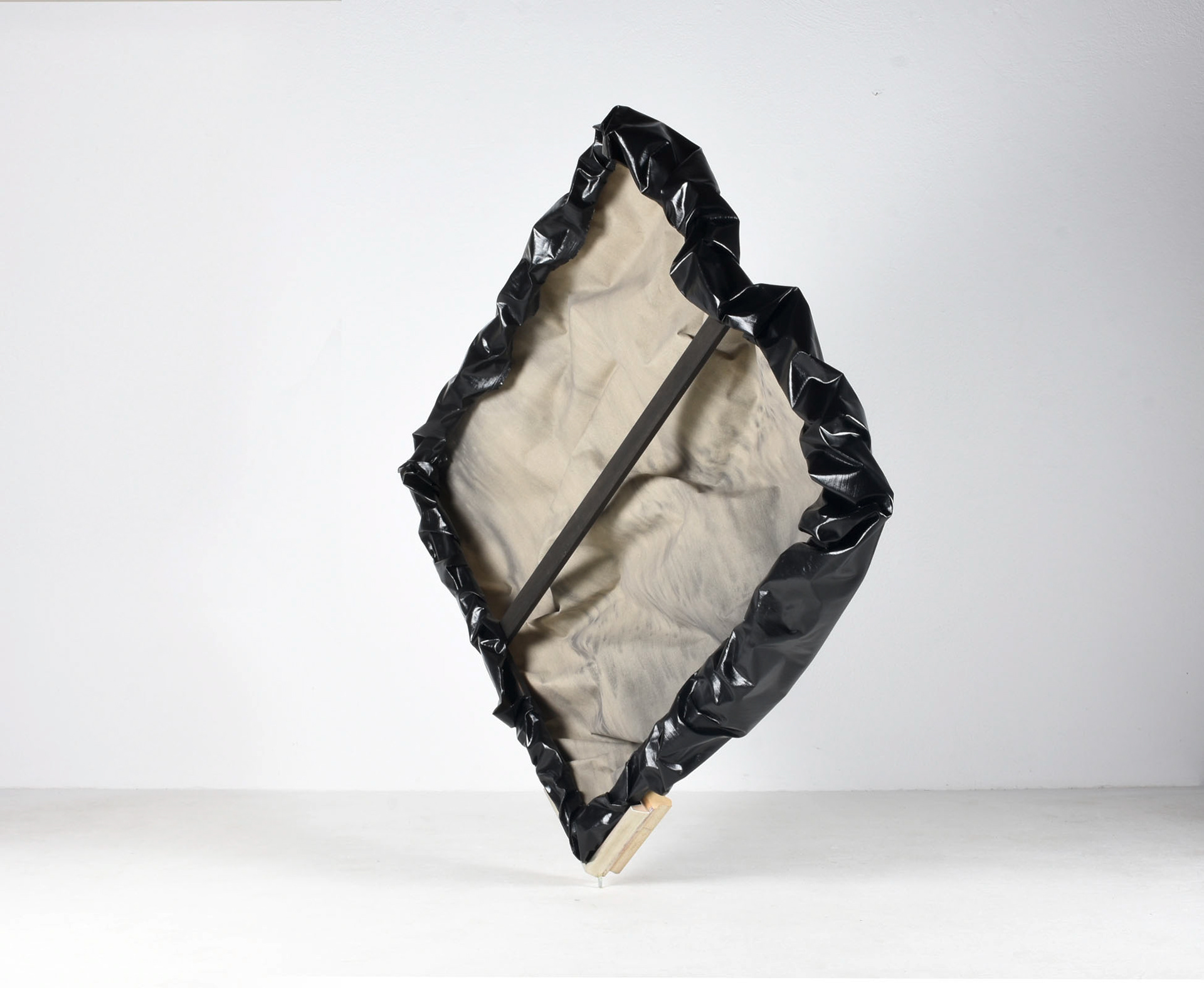 „Big black Square“, 2021, Acryl auf Leinwand, ca.150x150x20 cm 