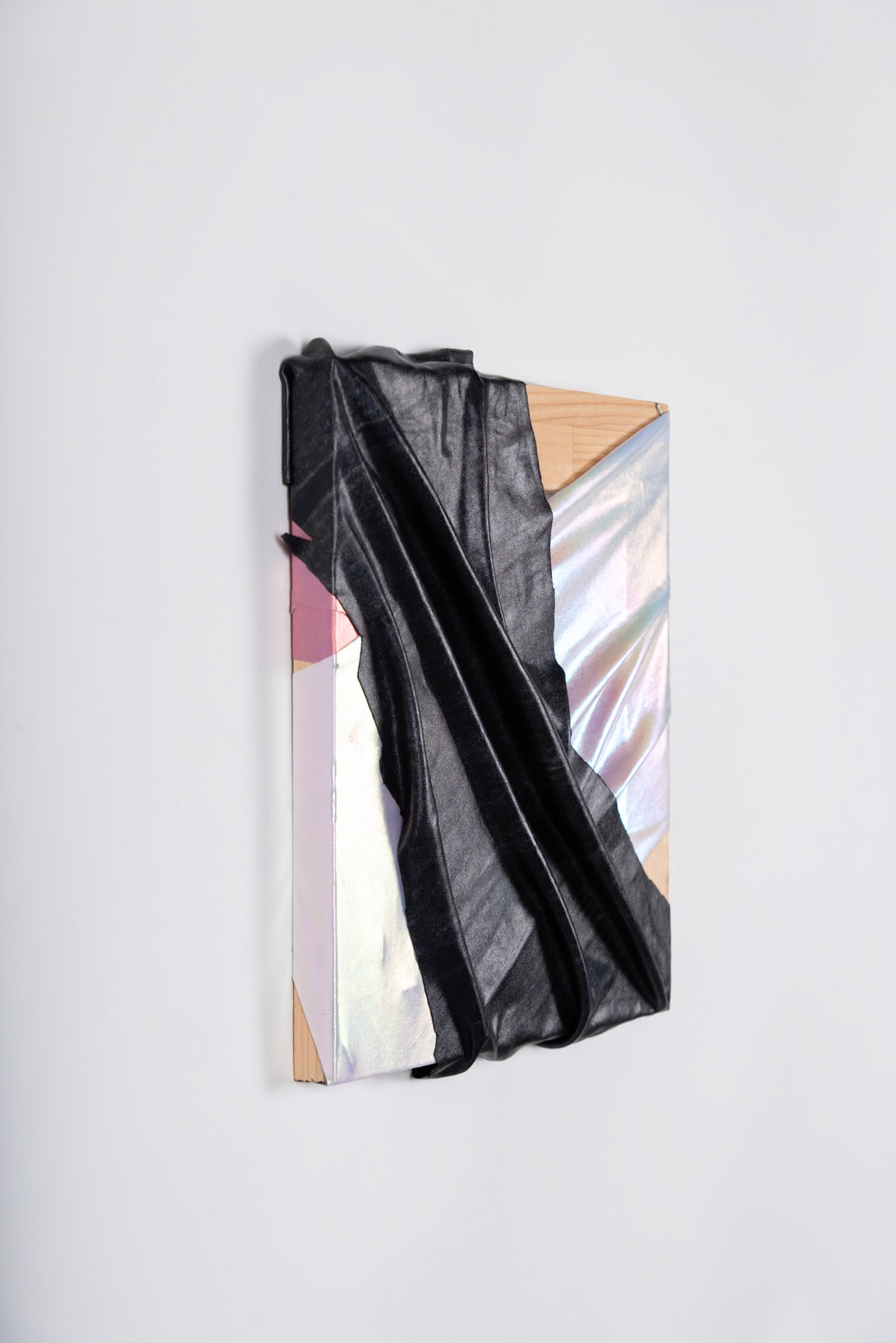 2024 | Folienjersey auf Leinwand 