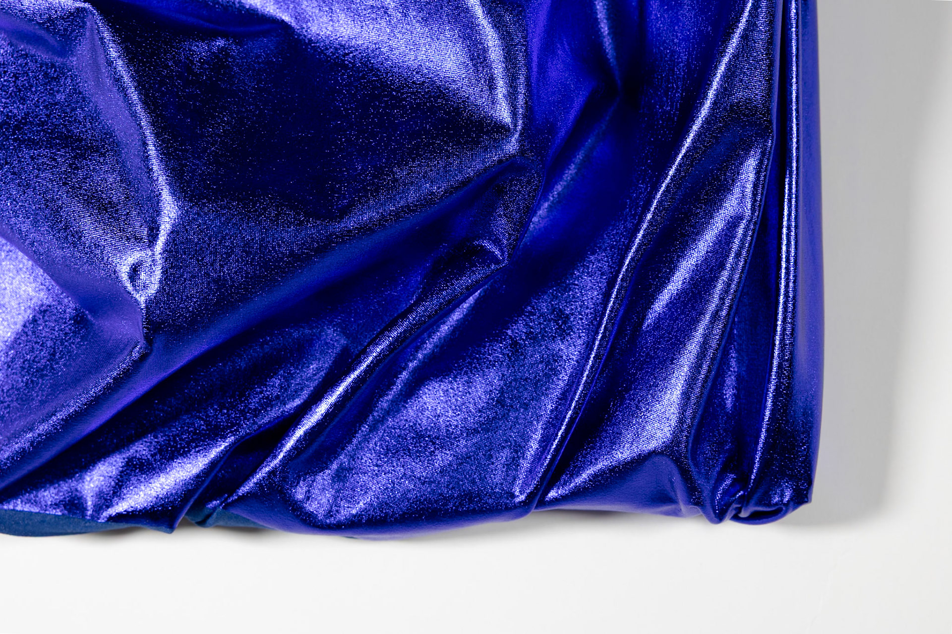 Indigo#2 |2026 Folienjersey auf Leinwand 29x28x6cm Pia Treiber