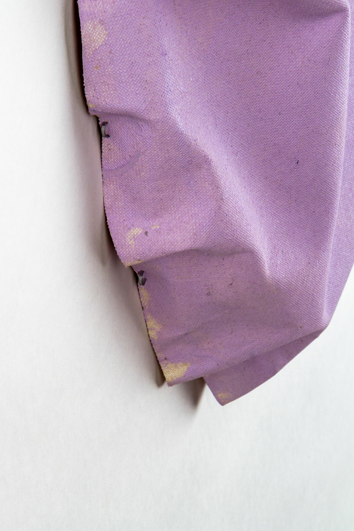 „Kreis in Flieder“ |2022, Acryl auf Leinwand, 40x40x8 cm