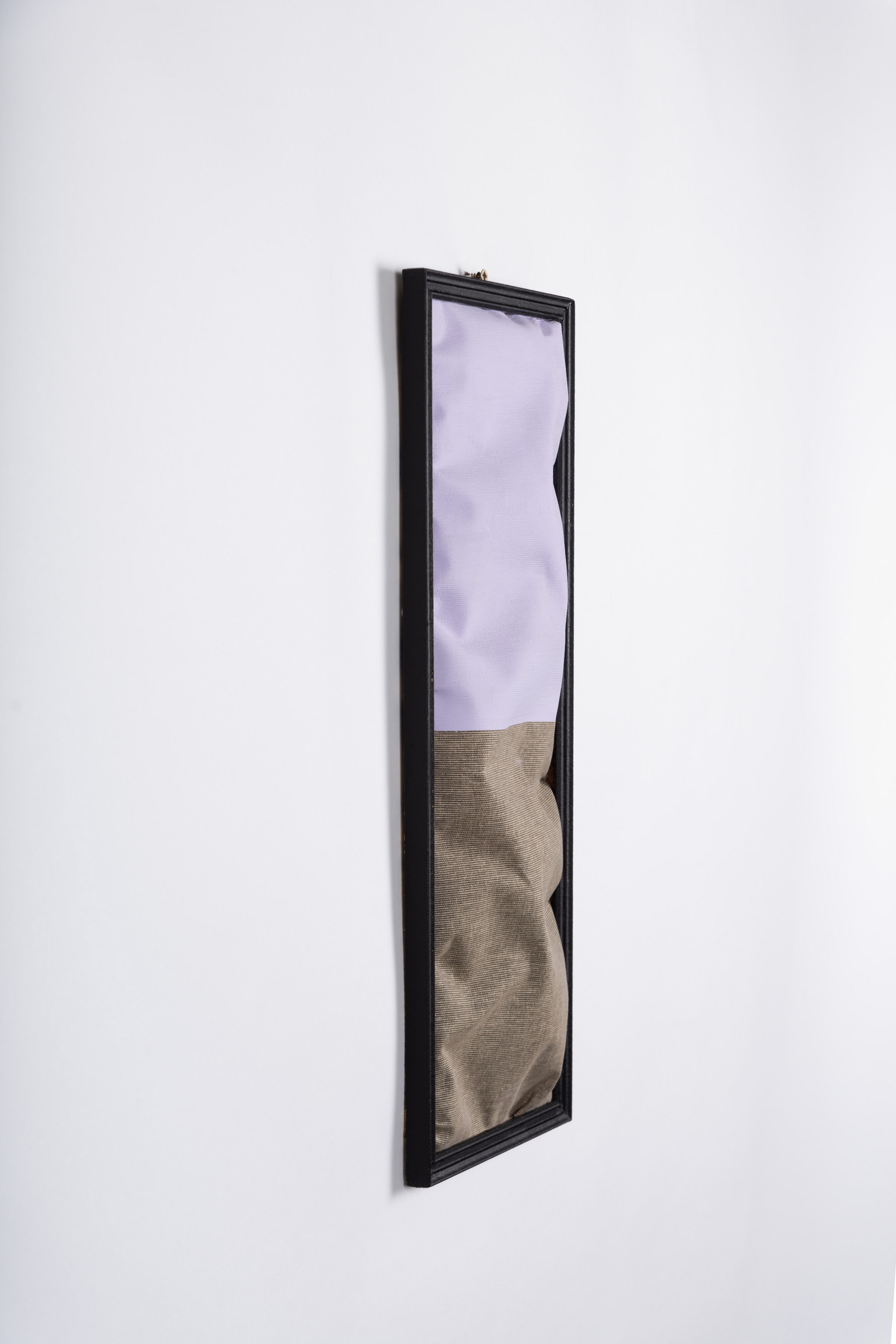 Selbstportrait mit Mütze |2022, Acryl auf Rahmen, 50x20x5cm