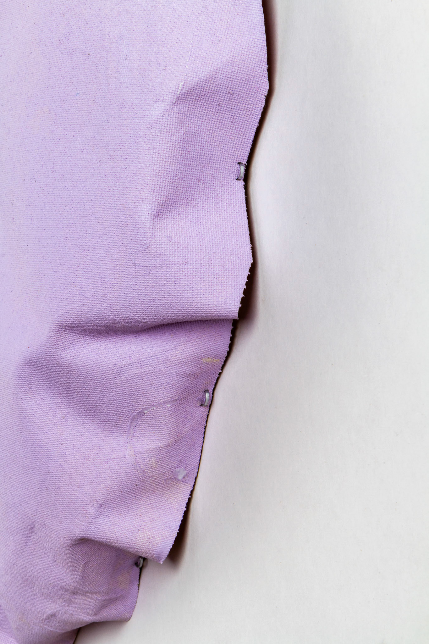 „Kreis in Flieder“ |2022, Acryl auf Leinwand, 40x40x8 cm