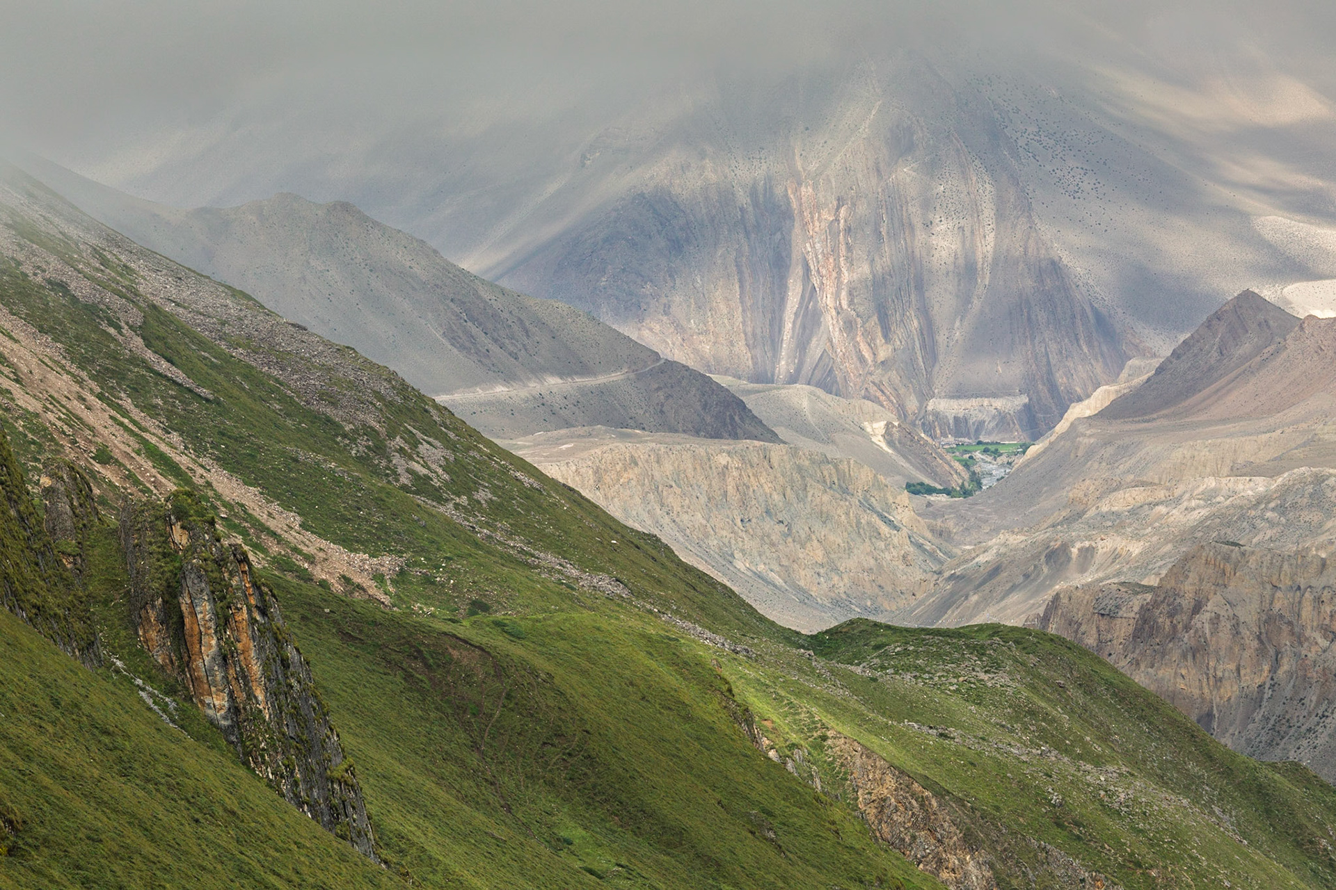August, 17, 2014 - Descending to Mustang