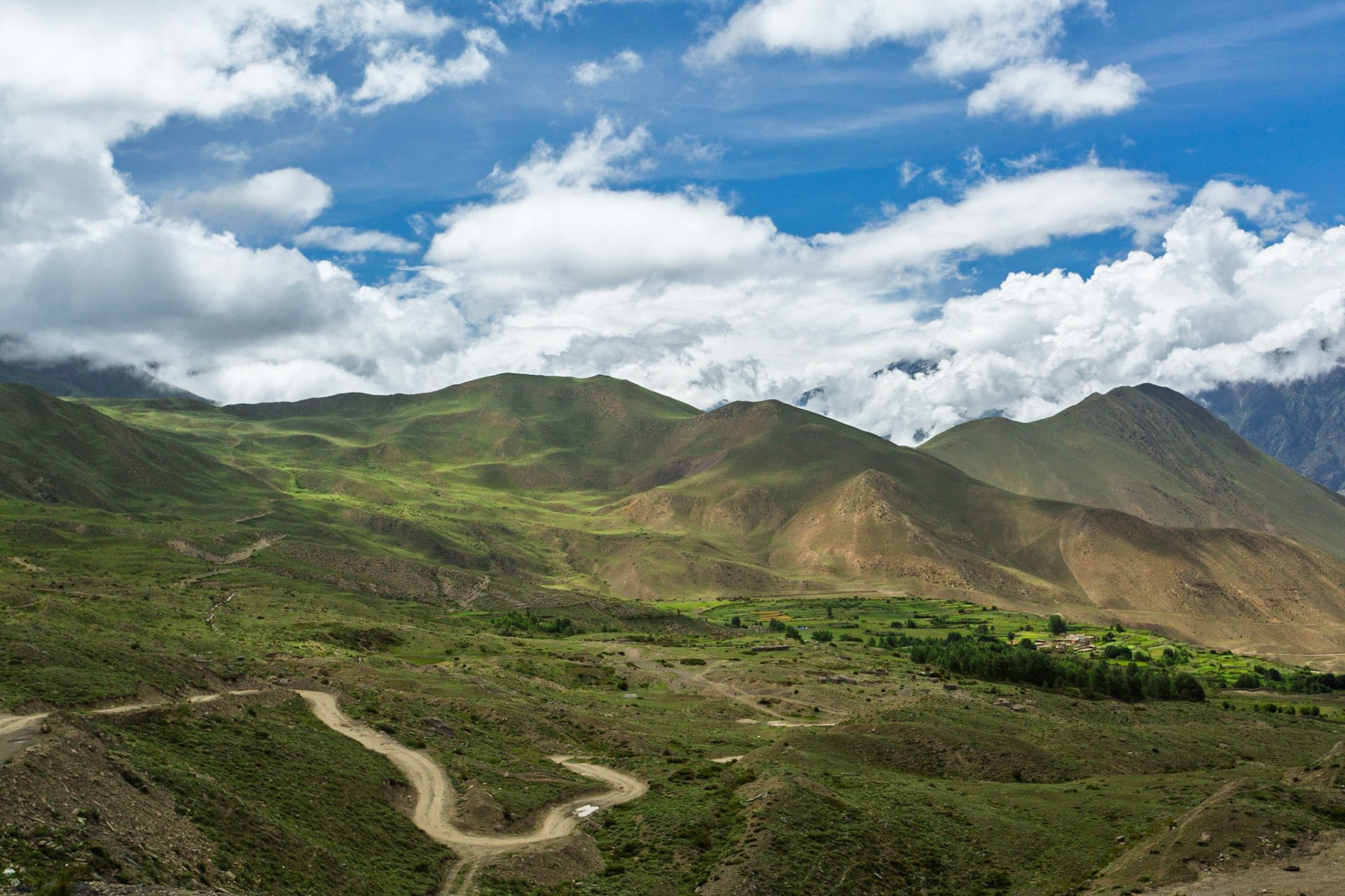 August, 17, 2014 - Views of lower Mustang
