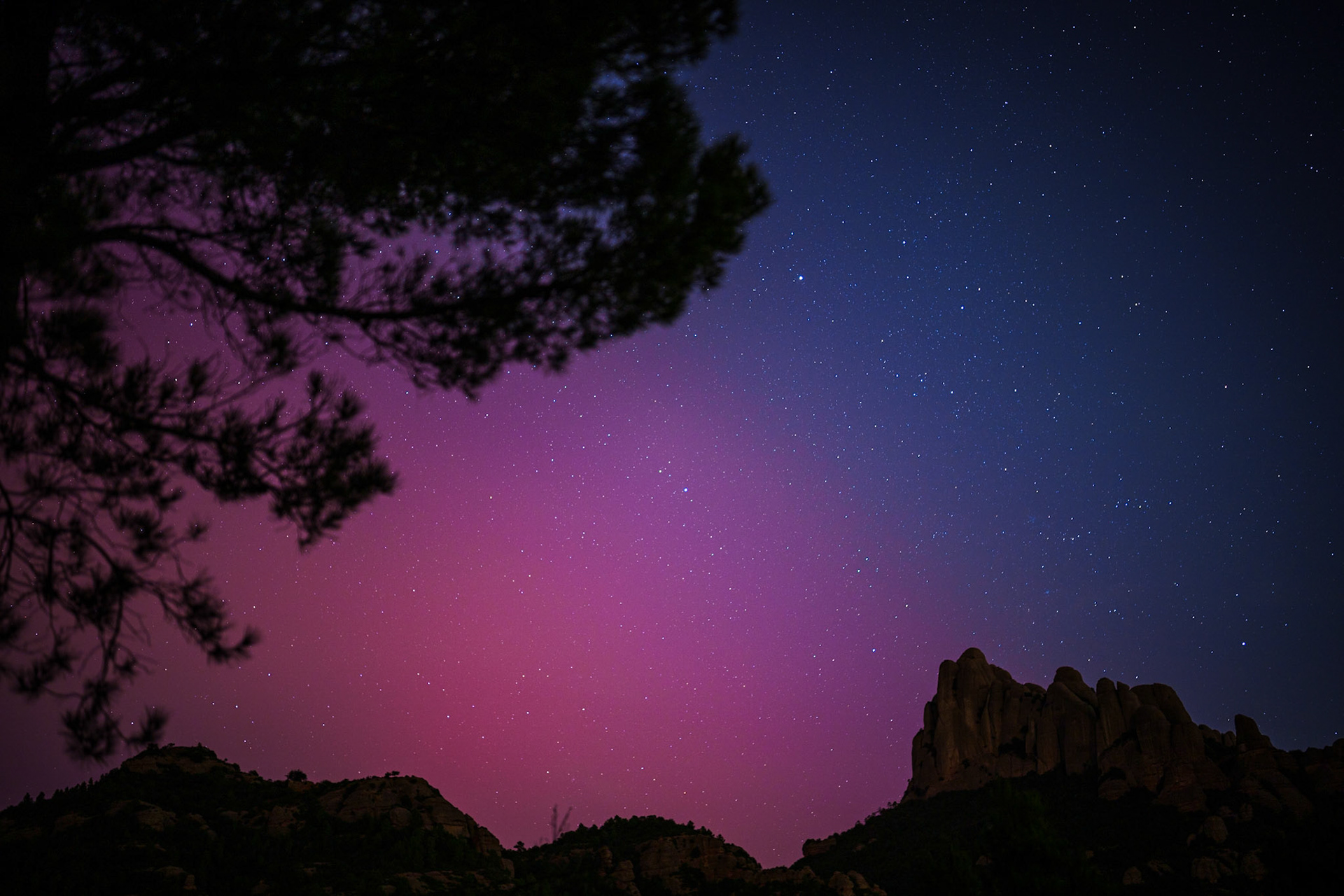 Northern Lights up Montserrat, Catalonia 2024