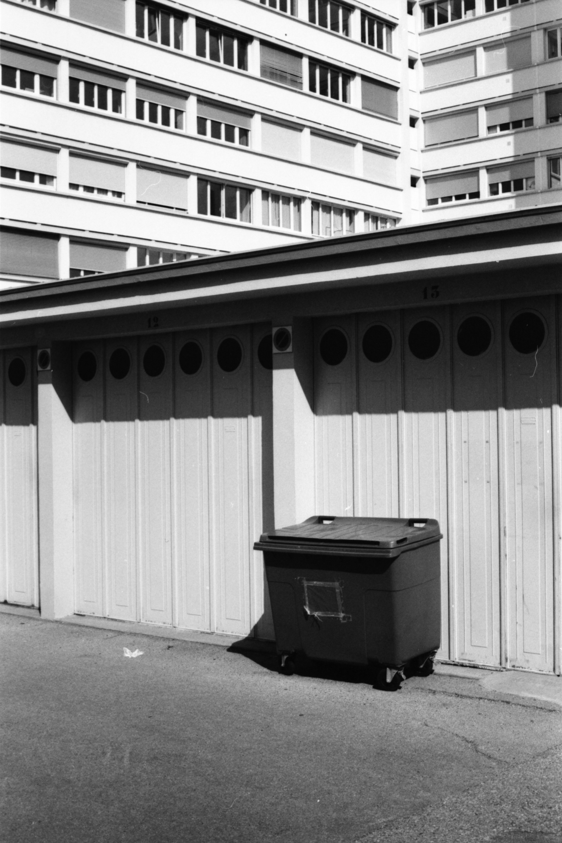 Lyon (France), 2022 / Canon AE1 Program + Rollei Retro 400S