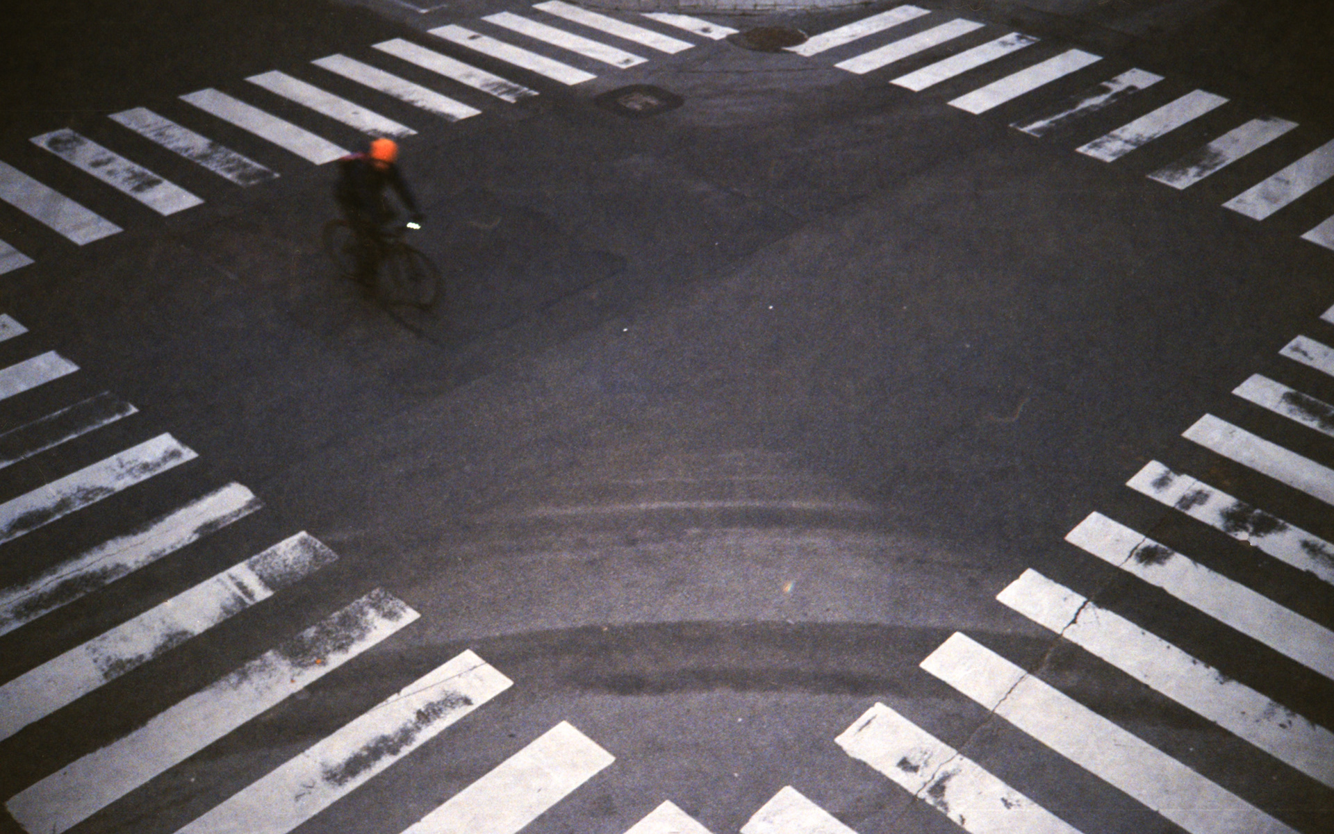 Ixelles (Belgique), 2020 / Elikon 2 + Kodak Ultramax 400