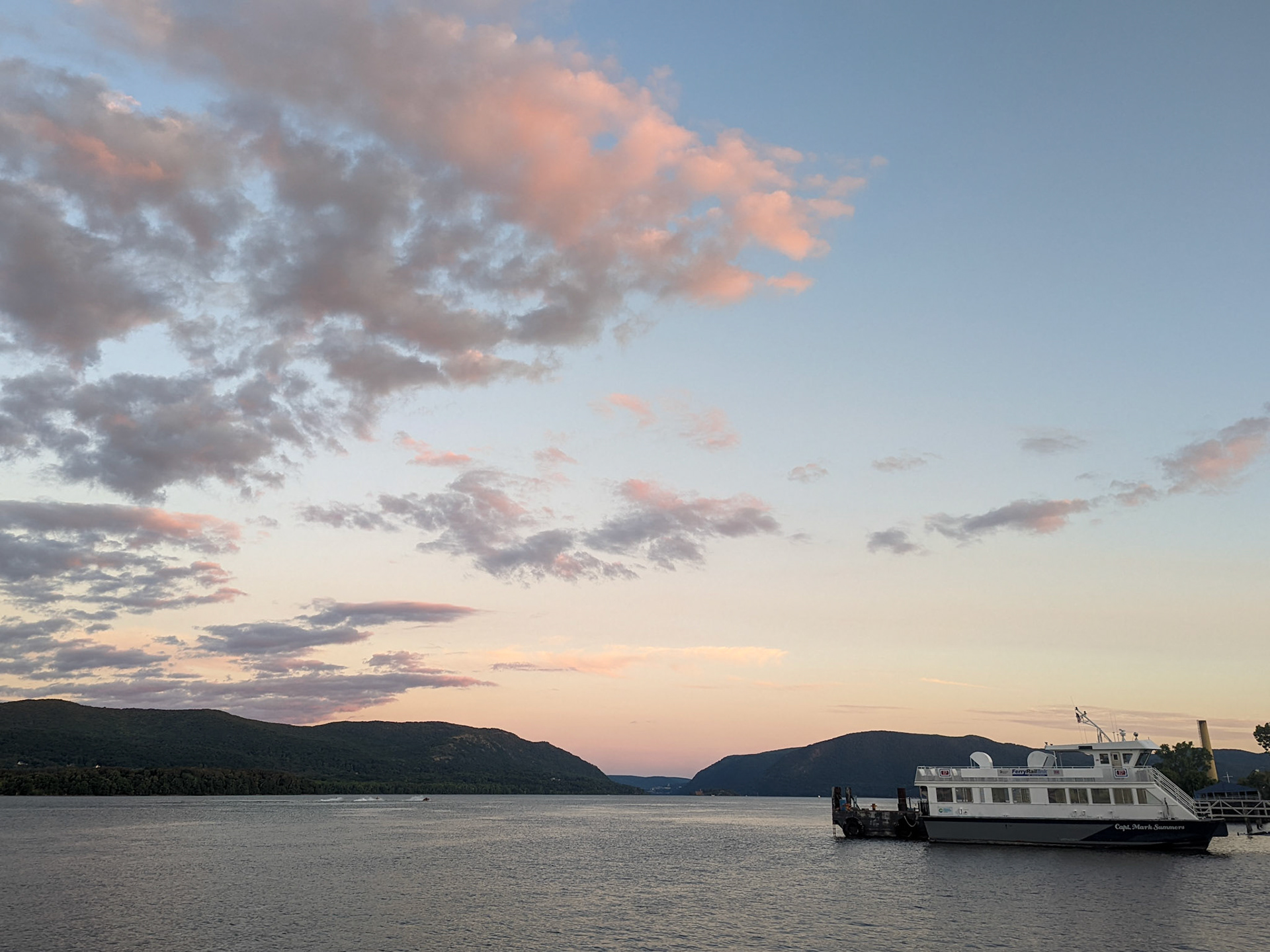 Newburgh-Beacon Ferry, Newburgh side, looking downriver through Breakneck Ridge and Storm King.