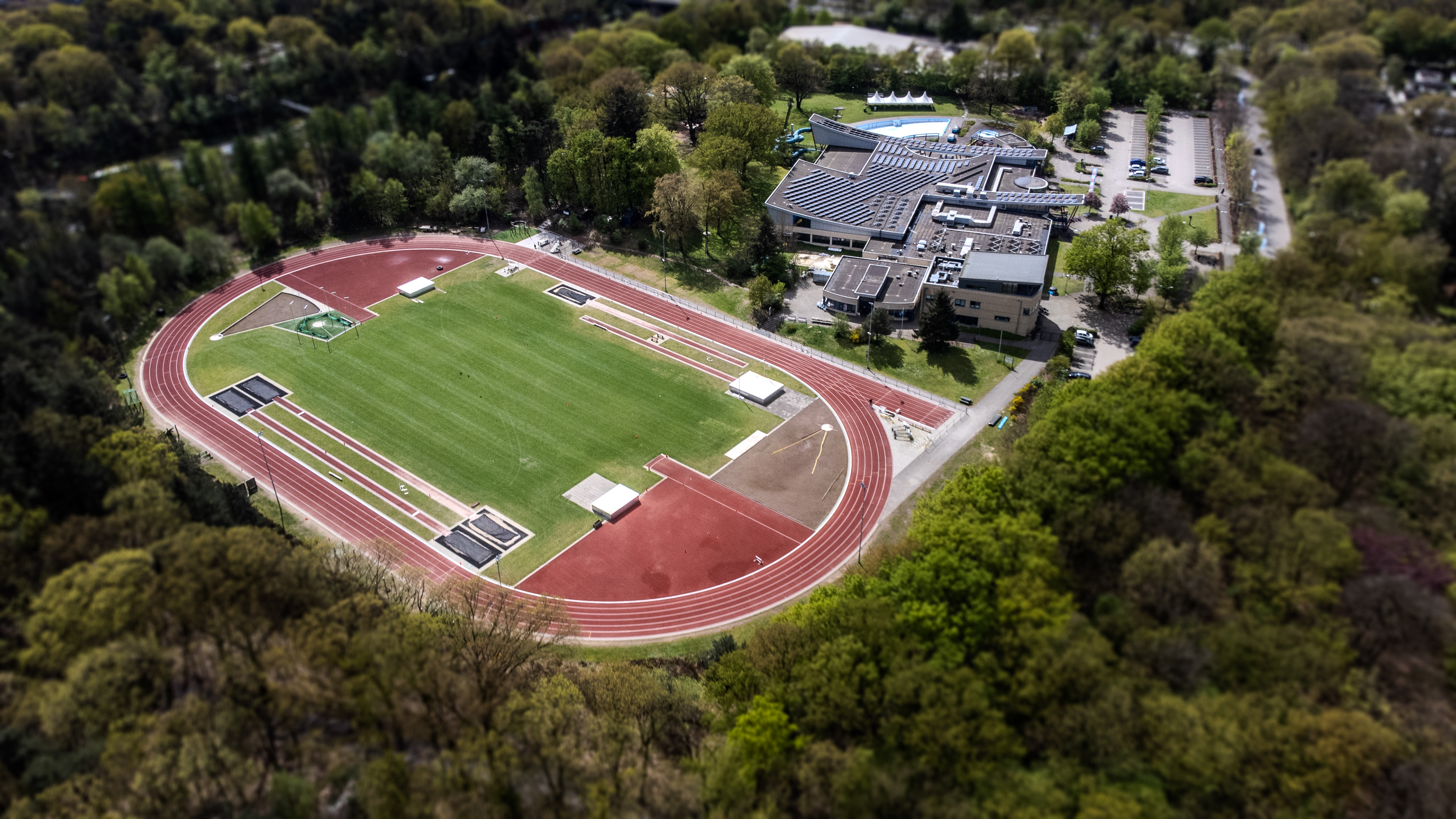 Sportpark Dijnselburg, Huis ter Heide.