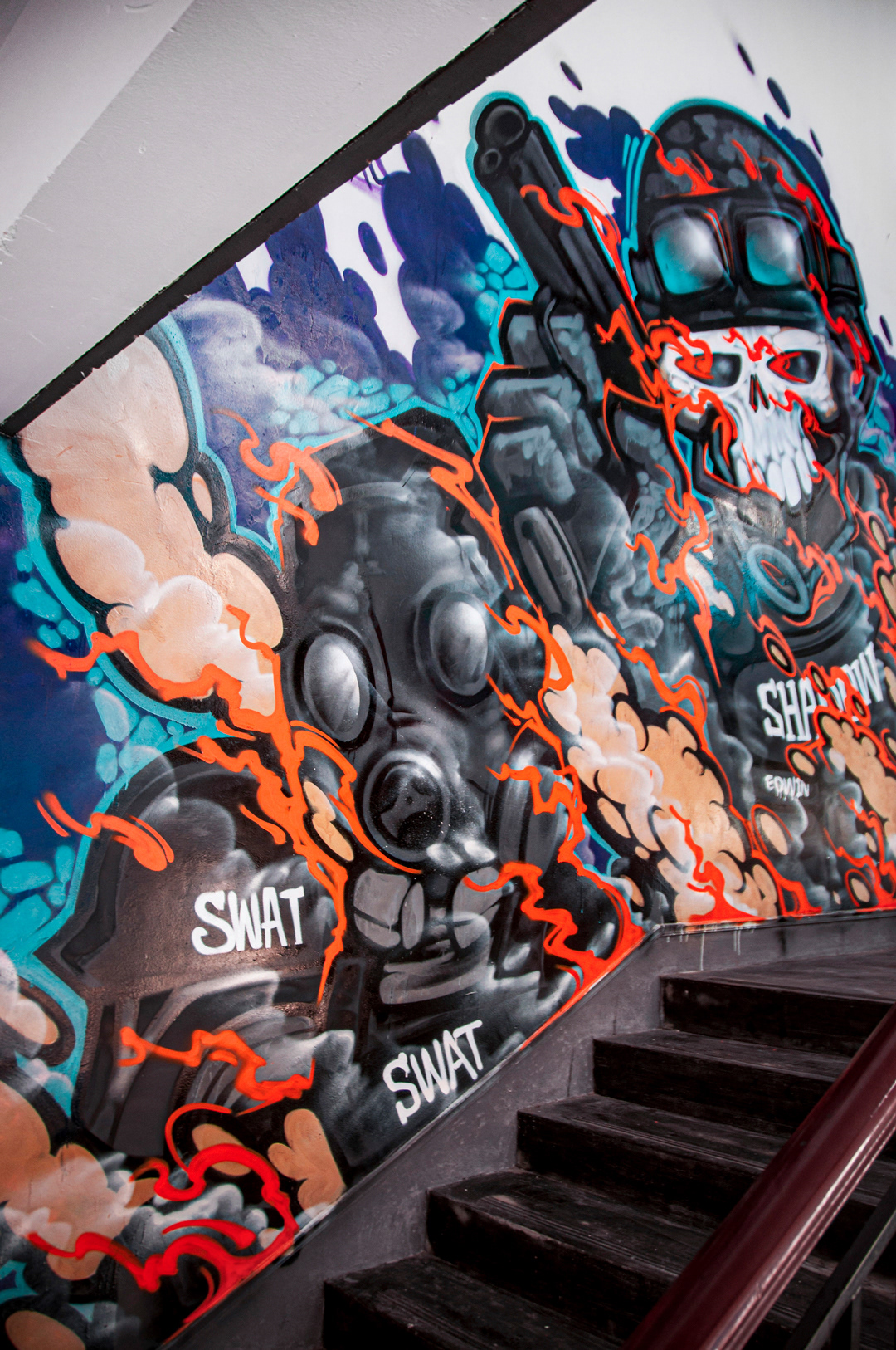 Skull Siege graffiti mural (2009)