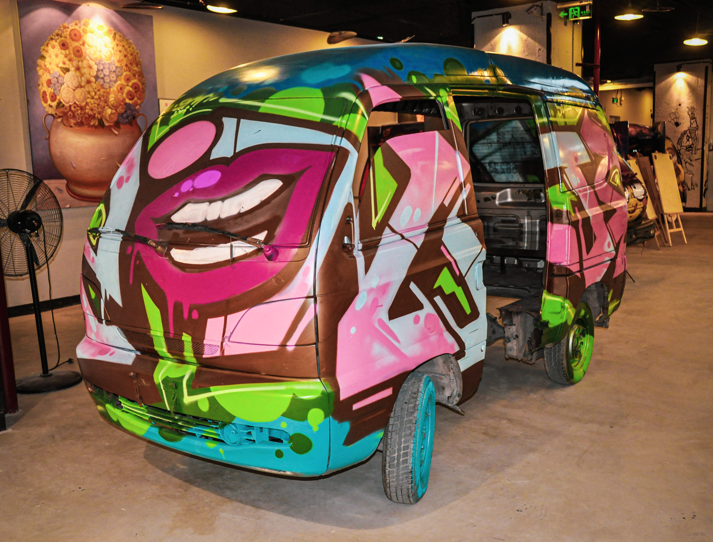 Graffiti Vans - Installation art (2011)