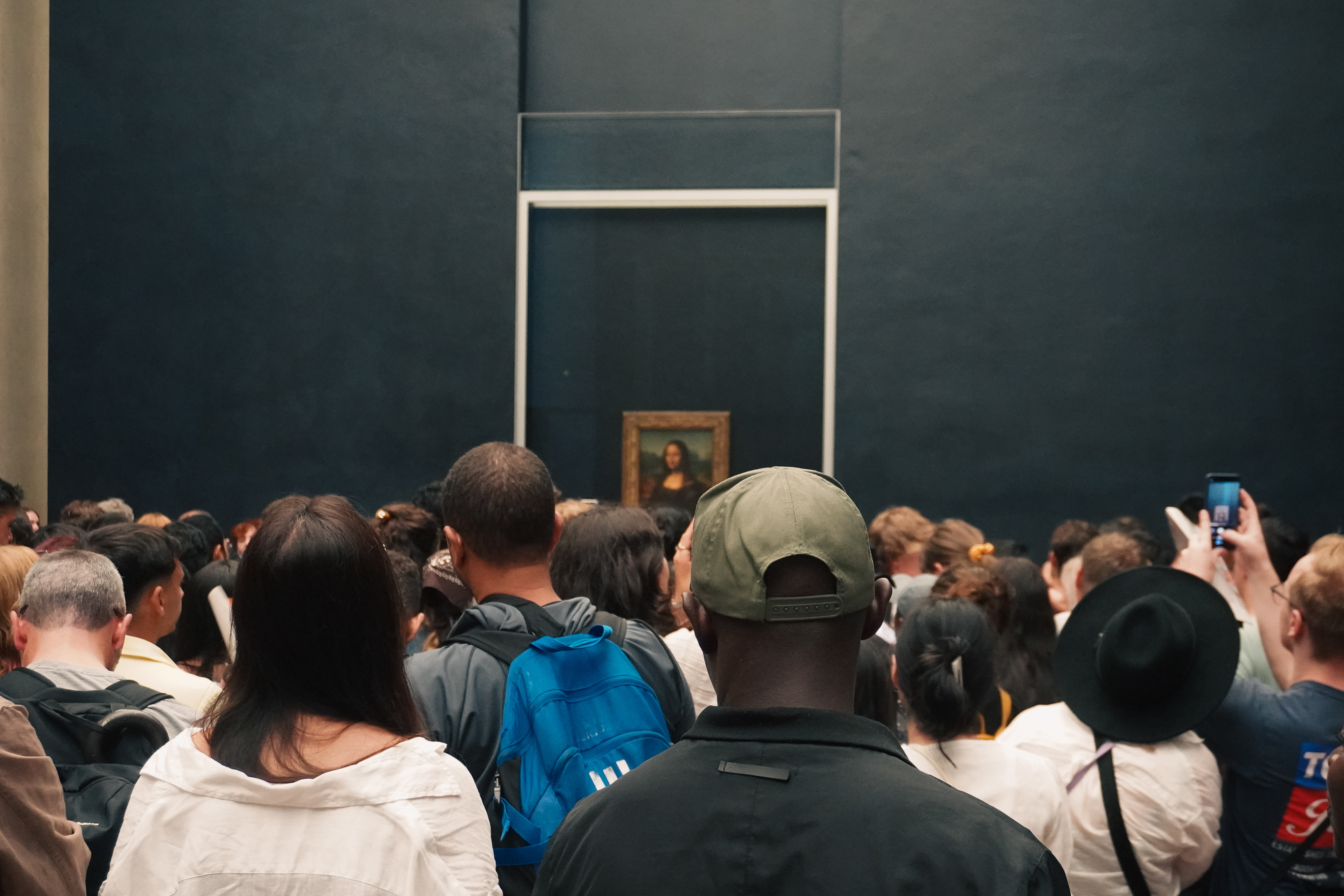The Mona Lisa Crowd  (2024)