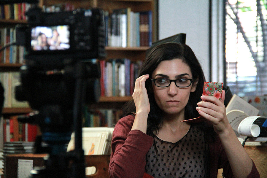 Yael Shavitt as Samantha on the set of SPLIT