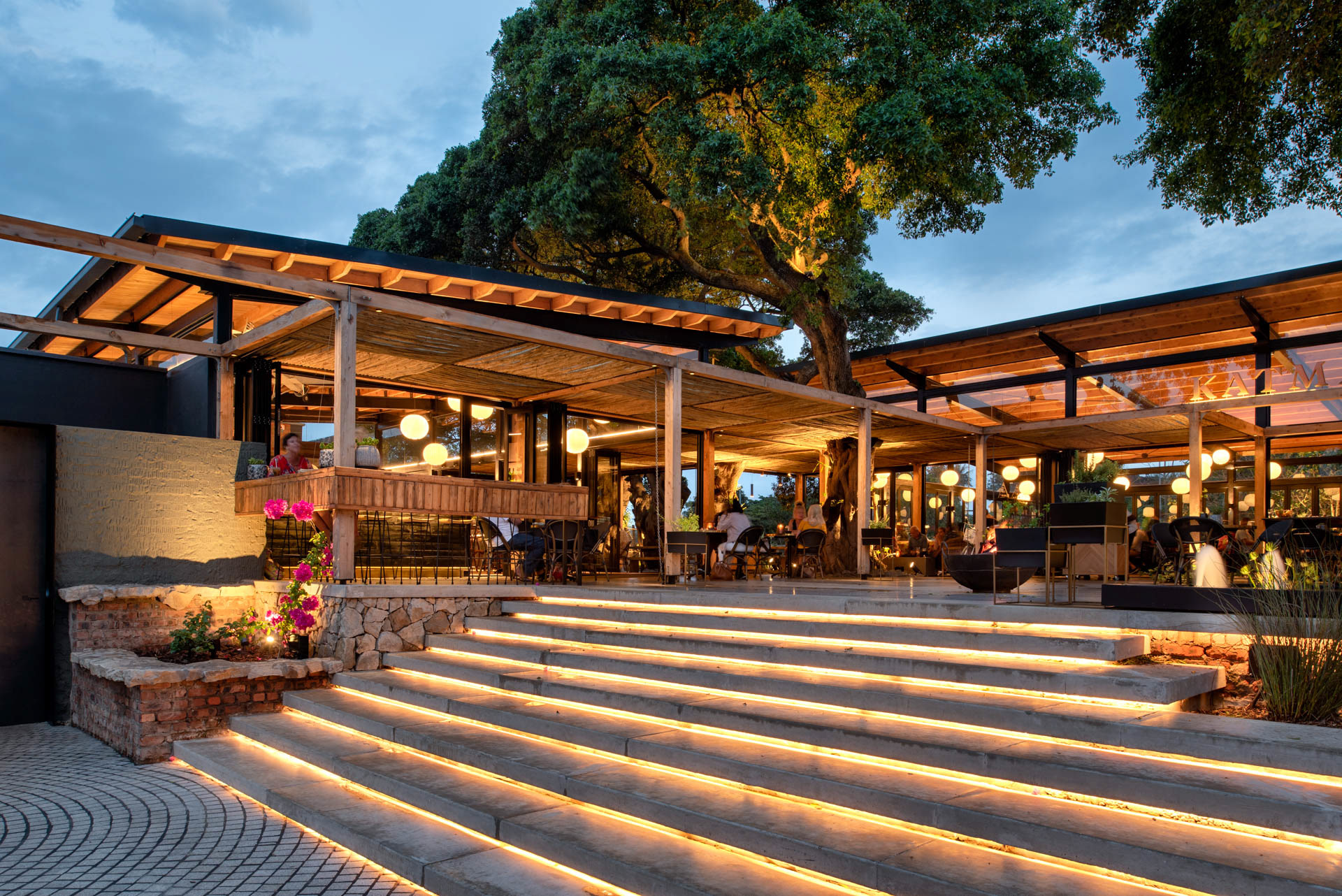 KATMANDU - BALLITO LIFESTYLE CENTRE 