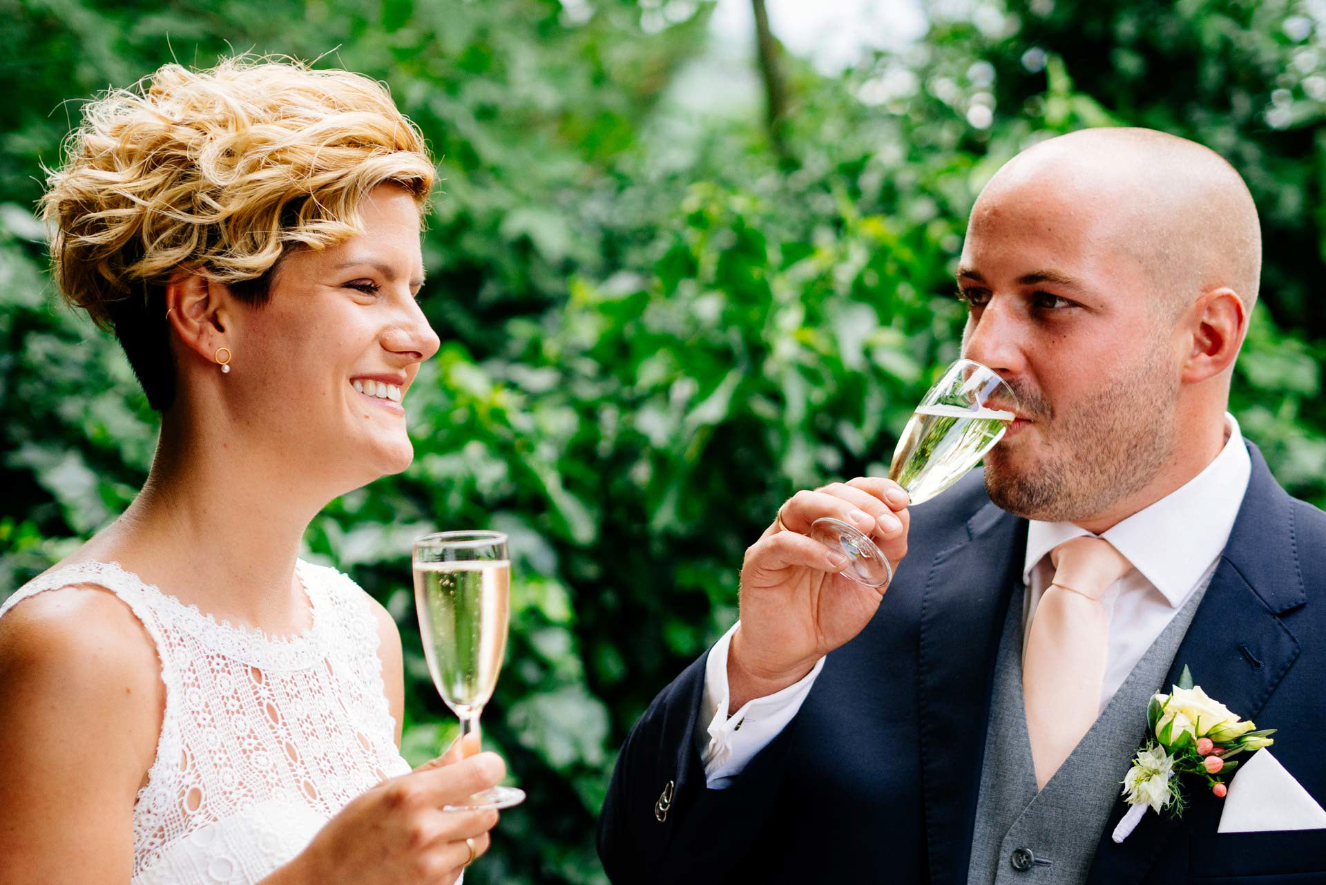 hochzeitsfotograf, hochzeitsfotografie, volkach, wuerzburg, schweinfurt, kitzingen, franken, sekt