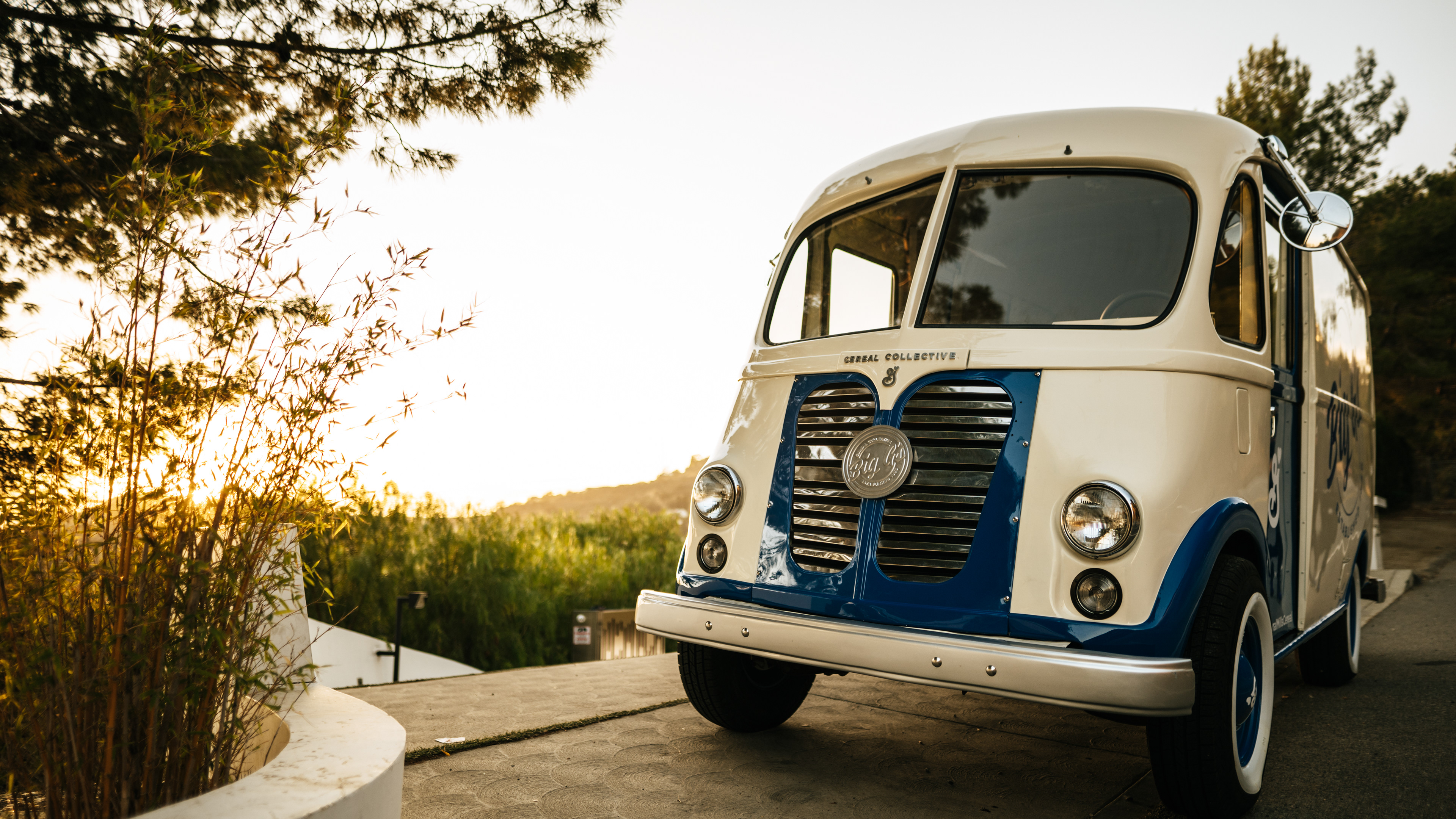 influencer marketing, influencer campaign, seeding kit, influencer seeding moment, general mills, gm, got milk, delivery, cereal, gm, LA, tiktok, big g, vintage, custom van, custom vehicle, delivery vehicle,