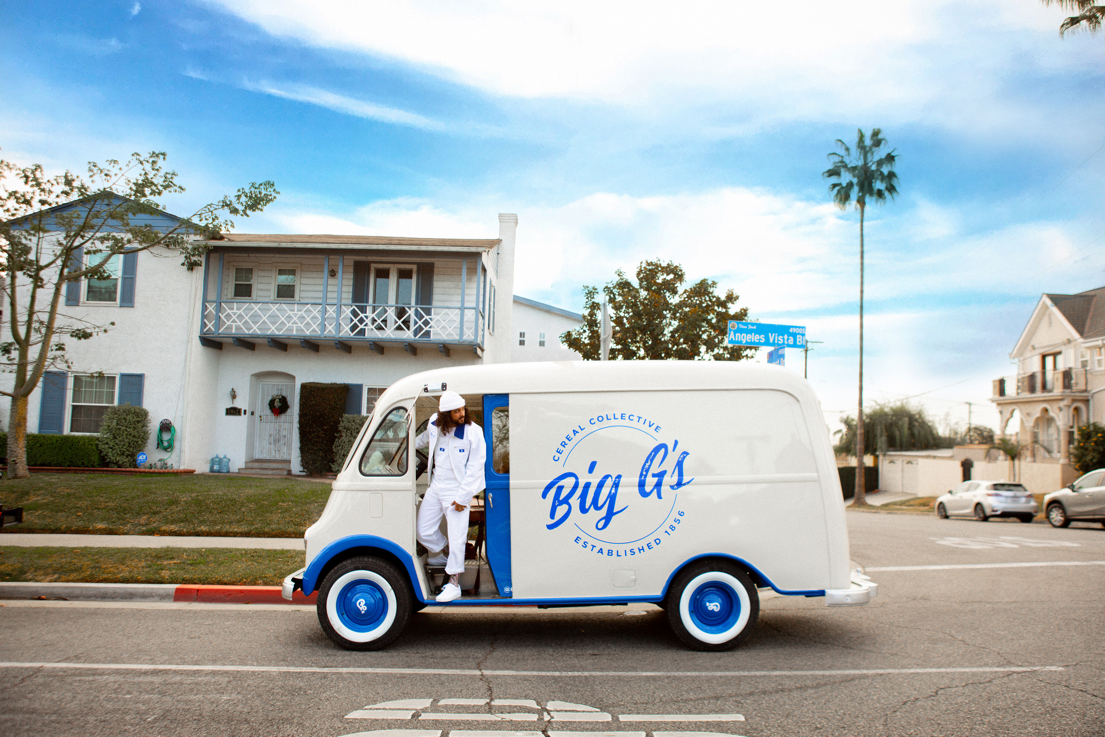 influencer marketing, influencer campaign, seeding kit, influencer seeding moment, general mills, gm, got milk, delivery, cereal, gm, LA, tiktok, big g, vintage, custom van, custom vehicle, delivery vehicle,