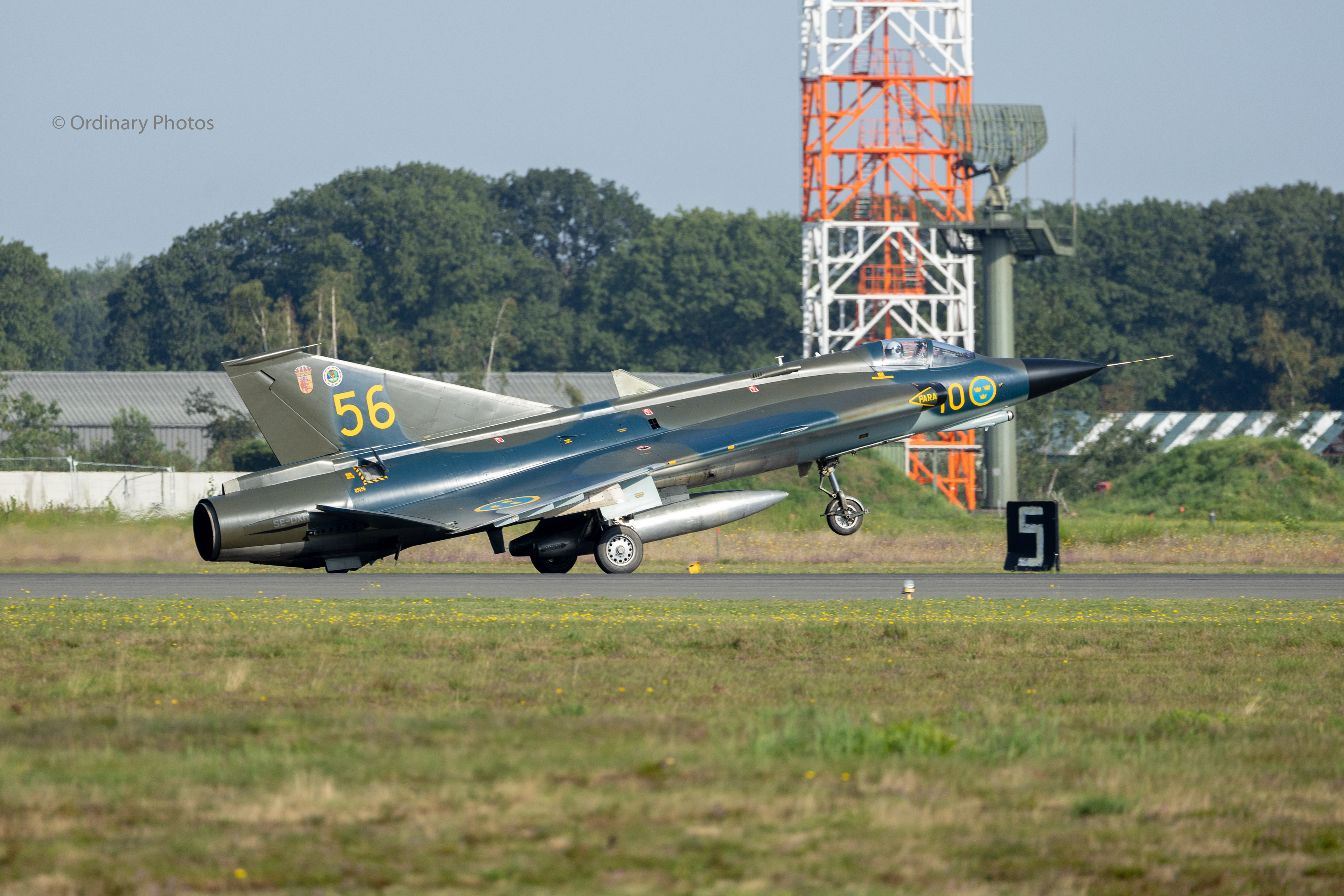 Take-off of the Saab J35 Draken during the Belgian Air Force Days 2023