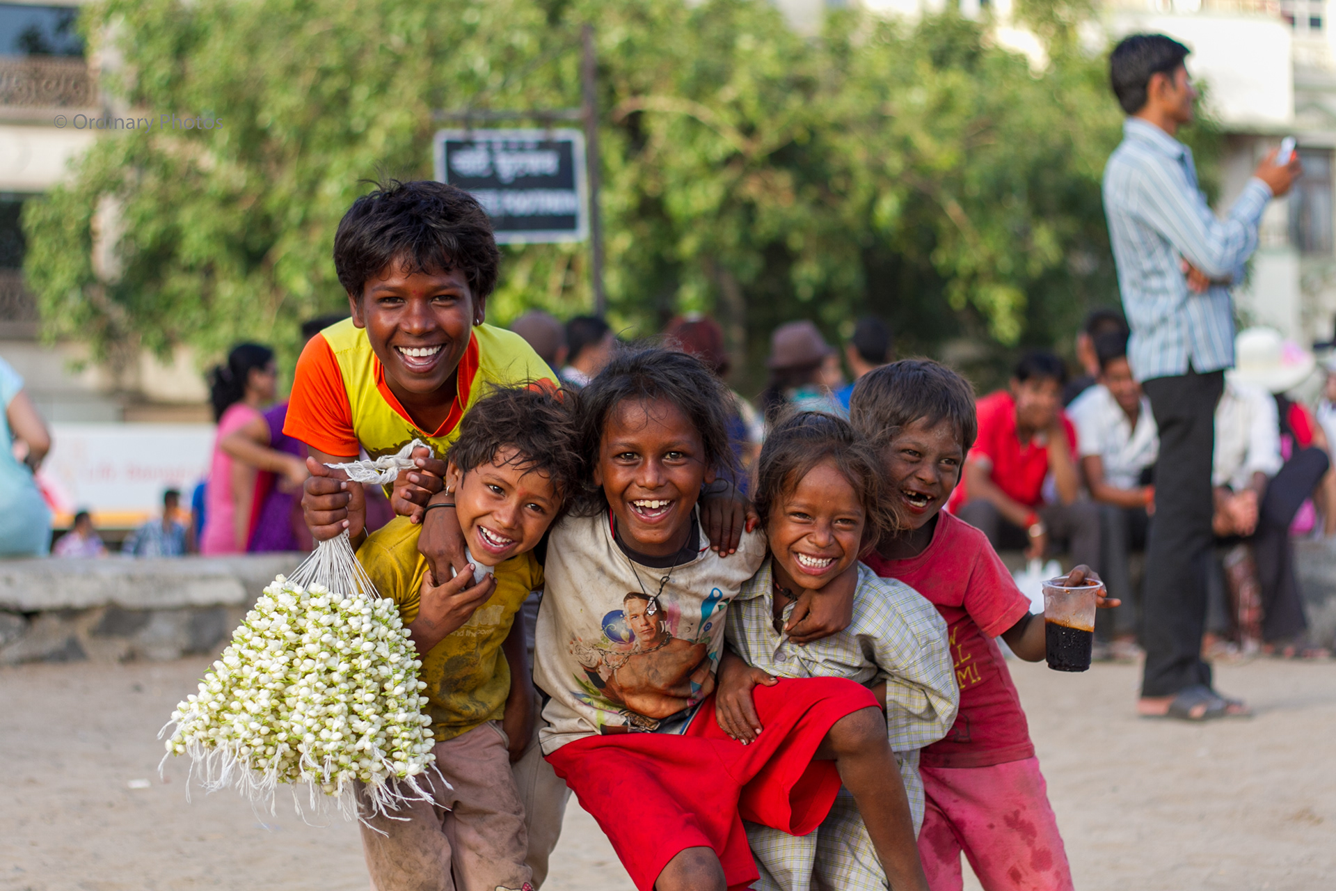 Children at Chowpatty Beach in Mumbai
