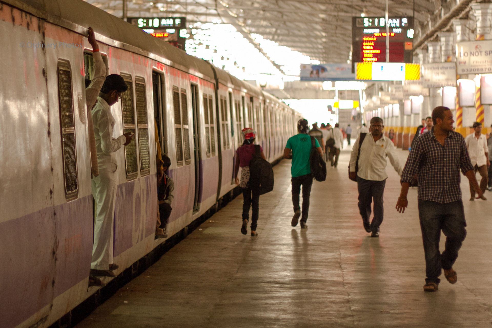 A platform at Mumbai railway station (Chhatrapati Shivaji Maharaj Terminus)