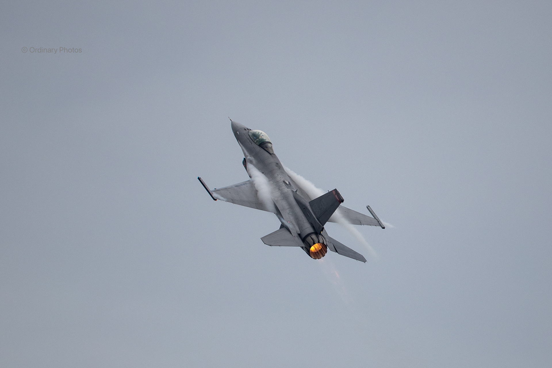 USAF Viper demoteam with the F-16