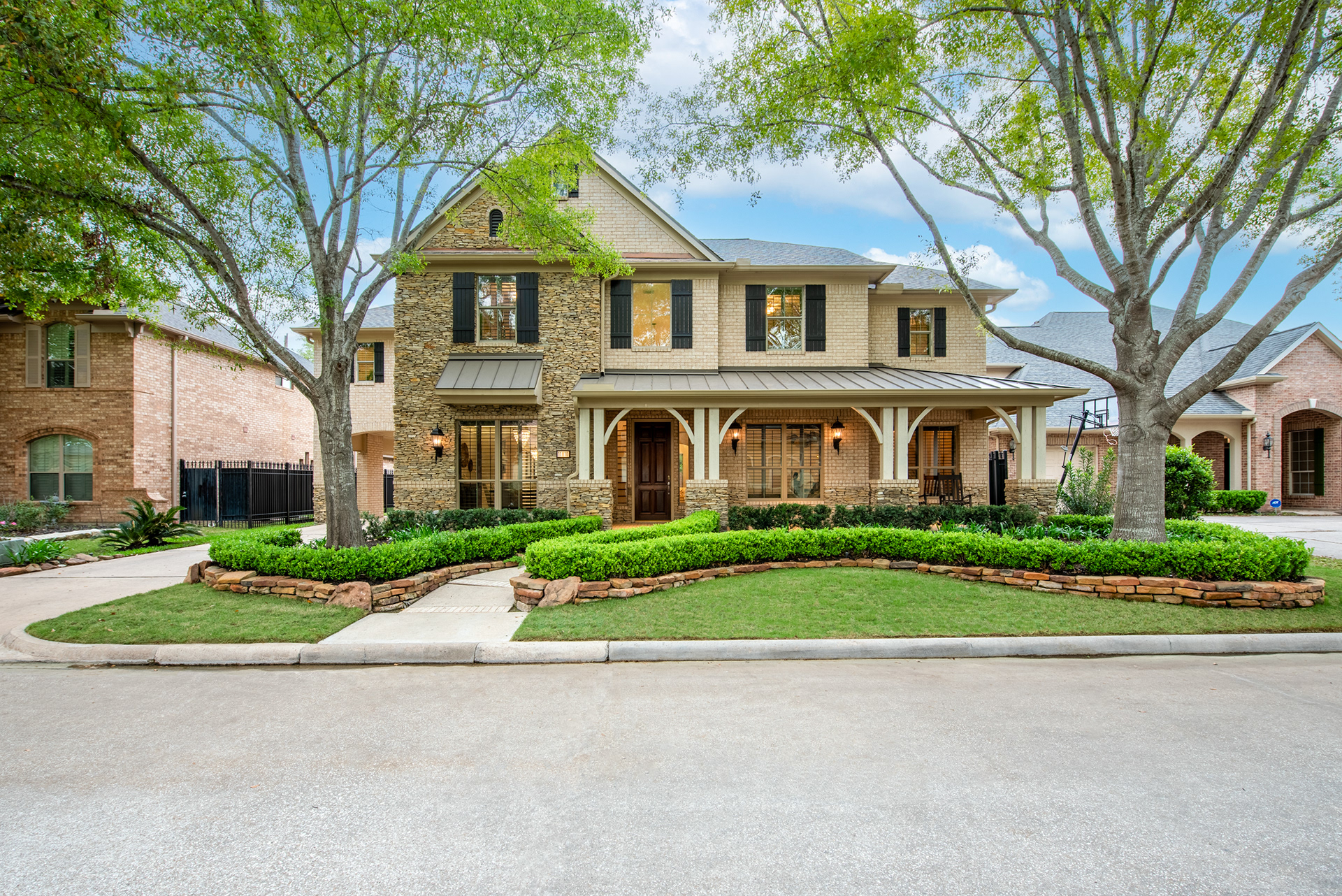 Large Home Photos $185
