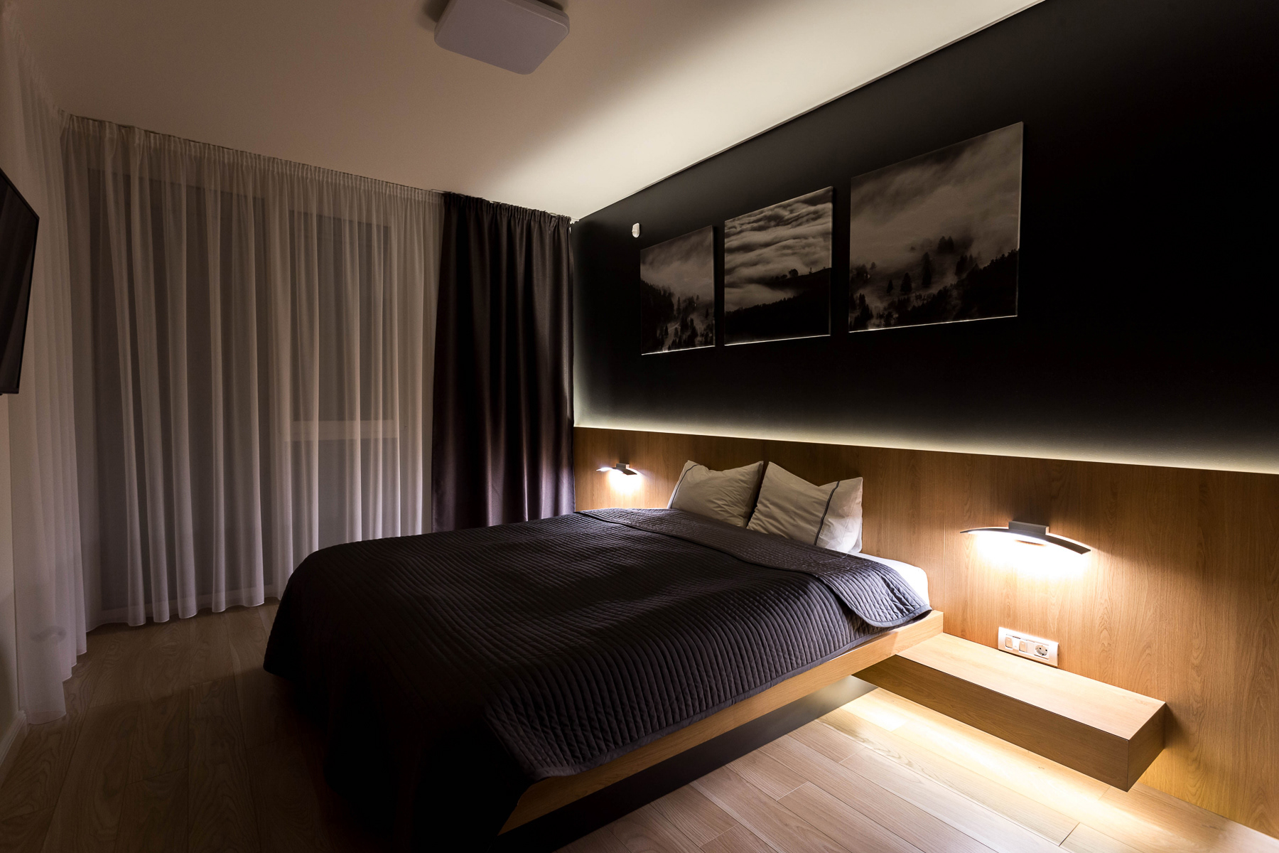 Dark and Cozy One Bedroom Apartment by Davidsign - InteriorZine