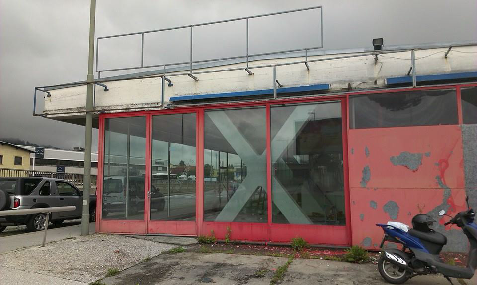 Schauraumschiebetür