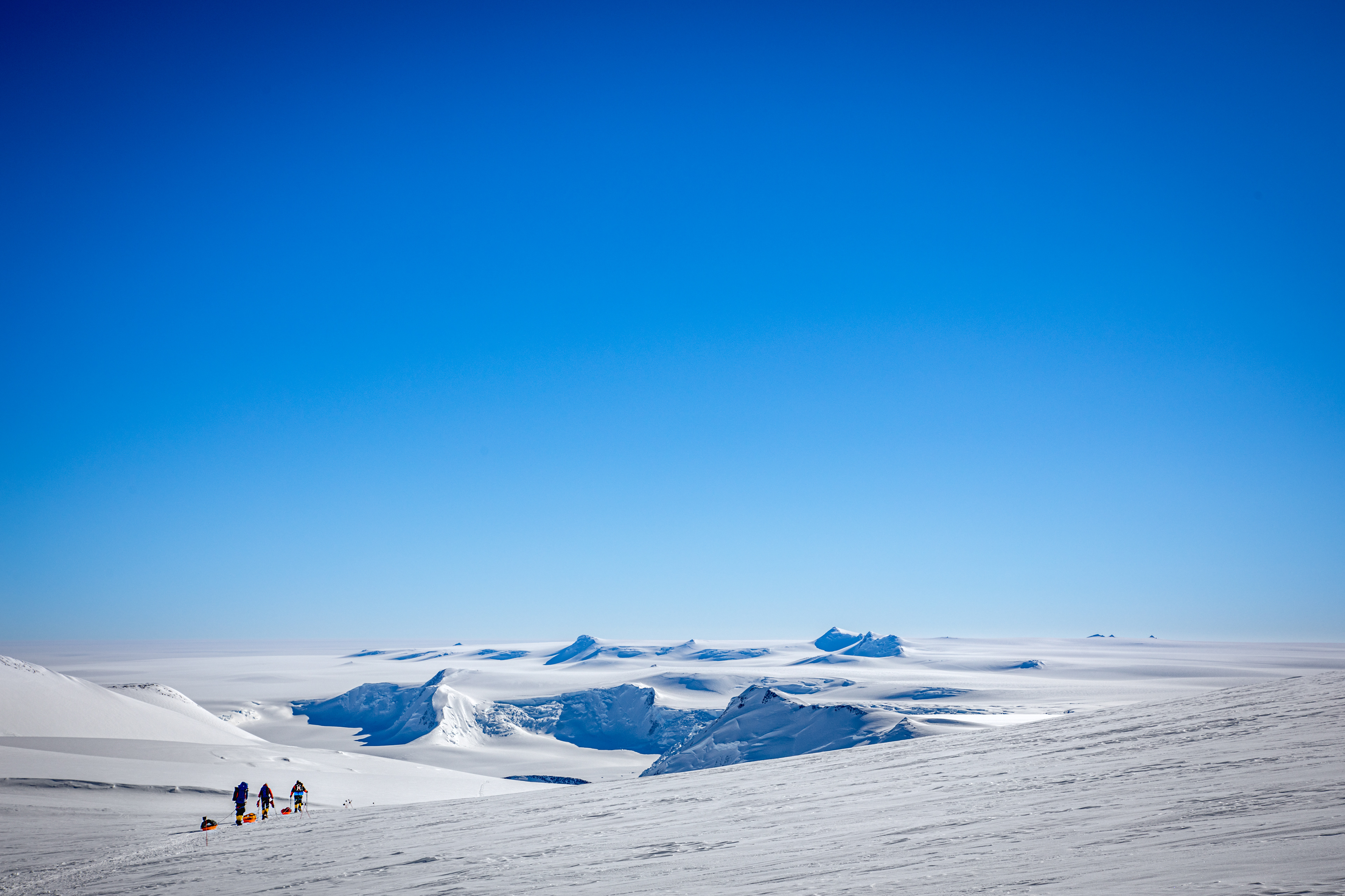 Infinity of the Antarctic Mid Summer