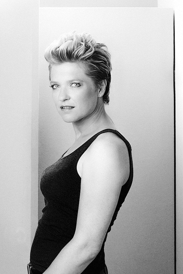 b&w portrait of a women. cool. musician