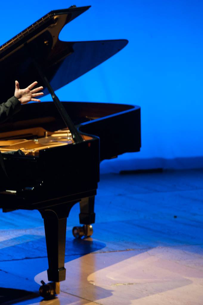 Michel Camilo's left hand