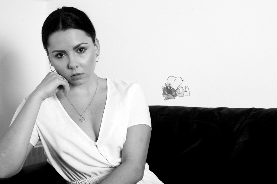 Homeshooting with Viktoriaa