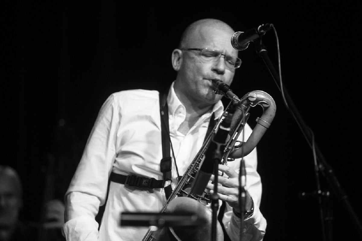 Live at Lustspielhaus