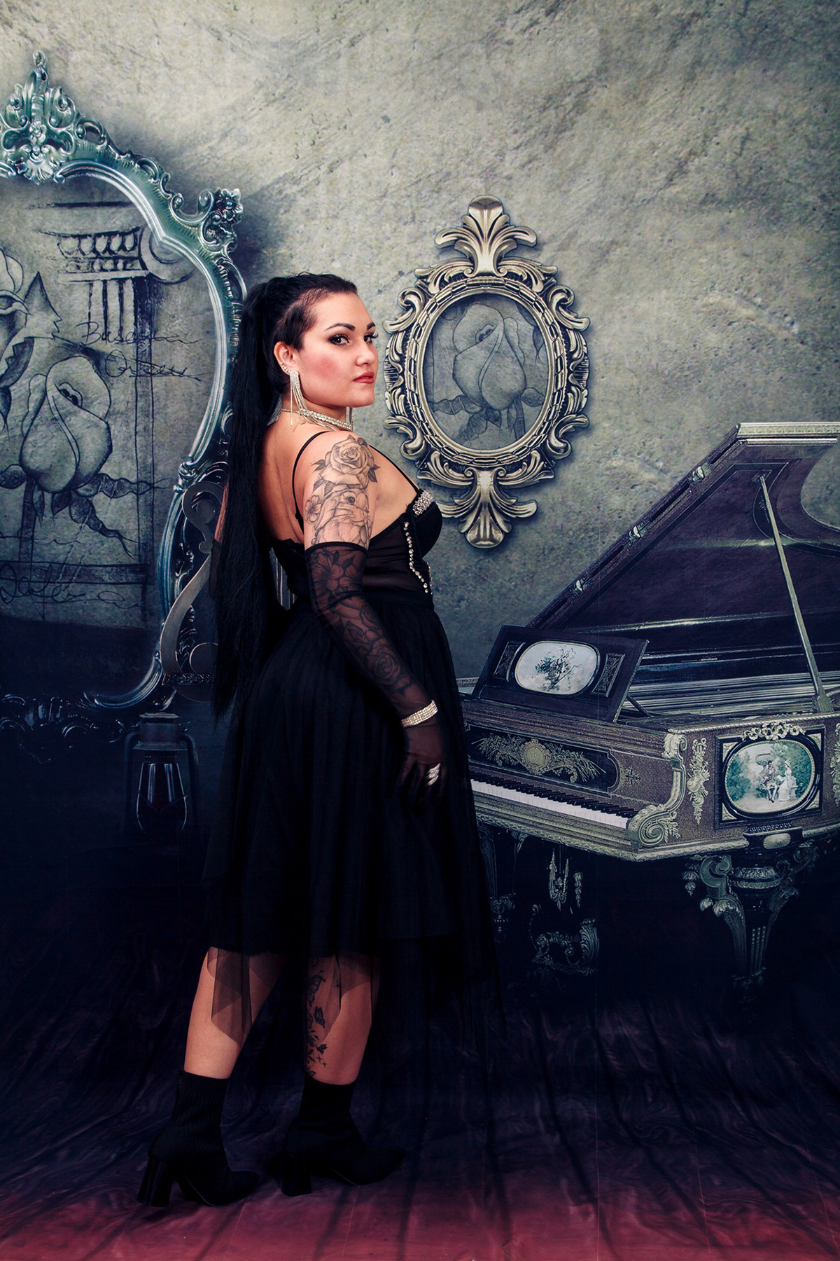 Viktoria with Piano