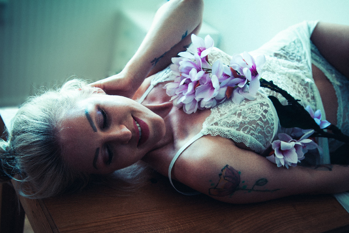 Homeshooting with Vikky