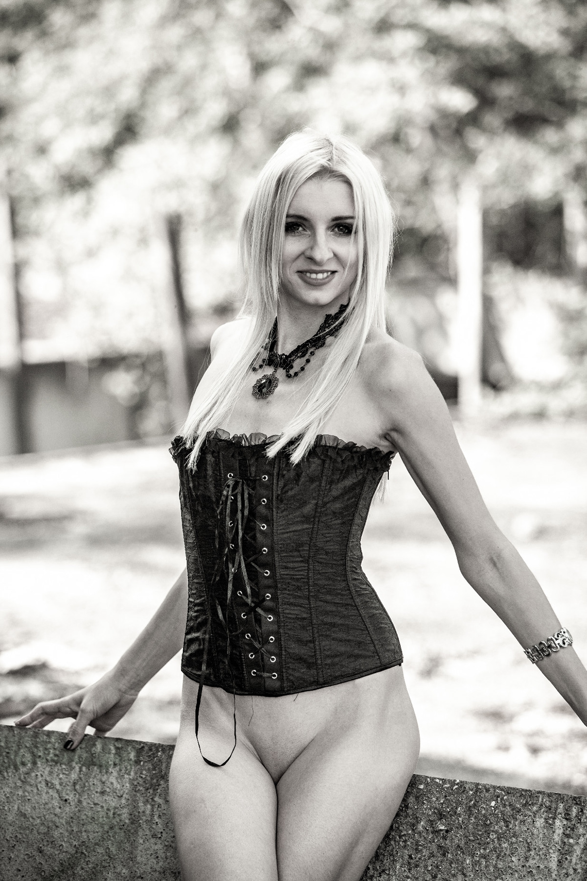 Sabrina Outdoor II