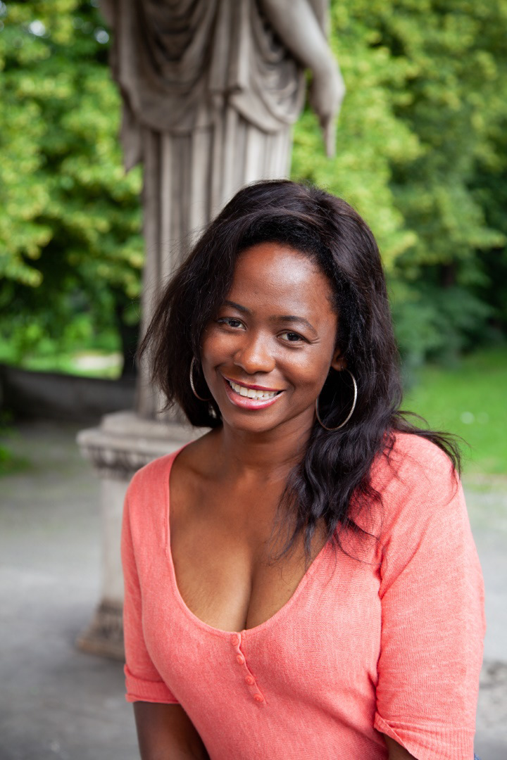 Alessandra at Friedensengel