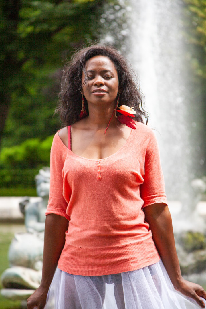 Alessandra at Friedensengel