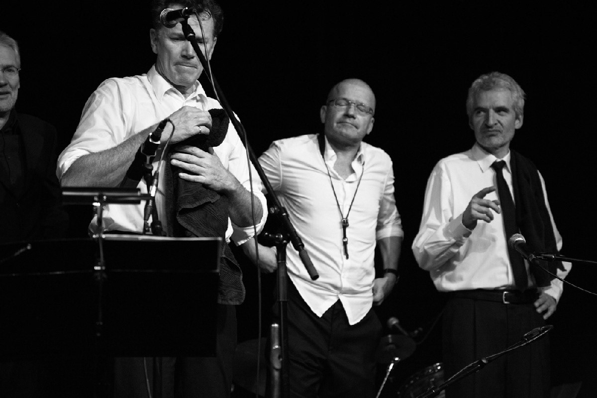 Live at Lustspielhaus