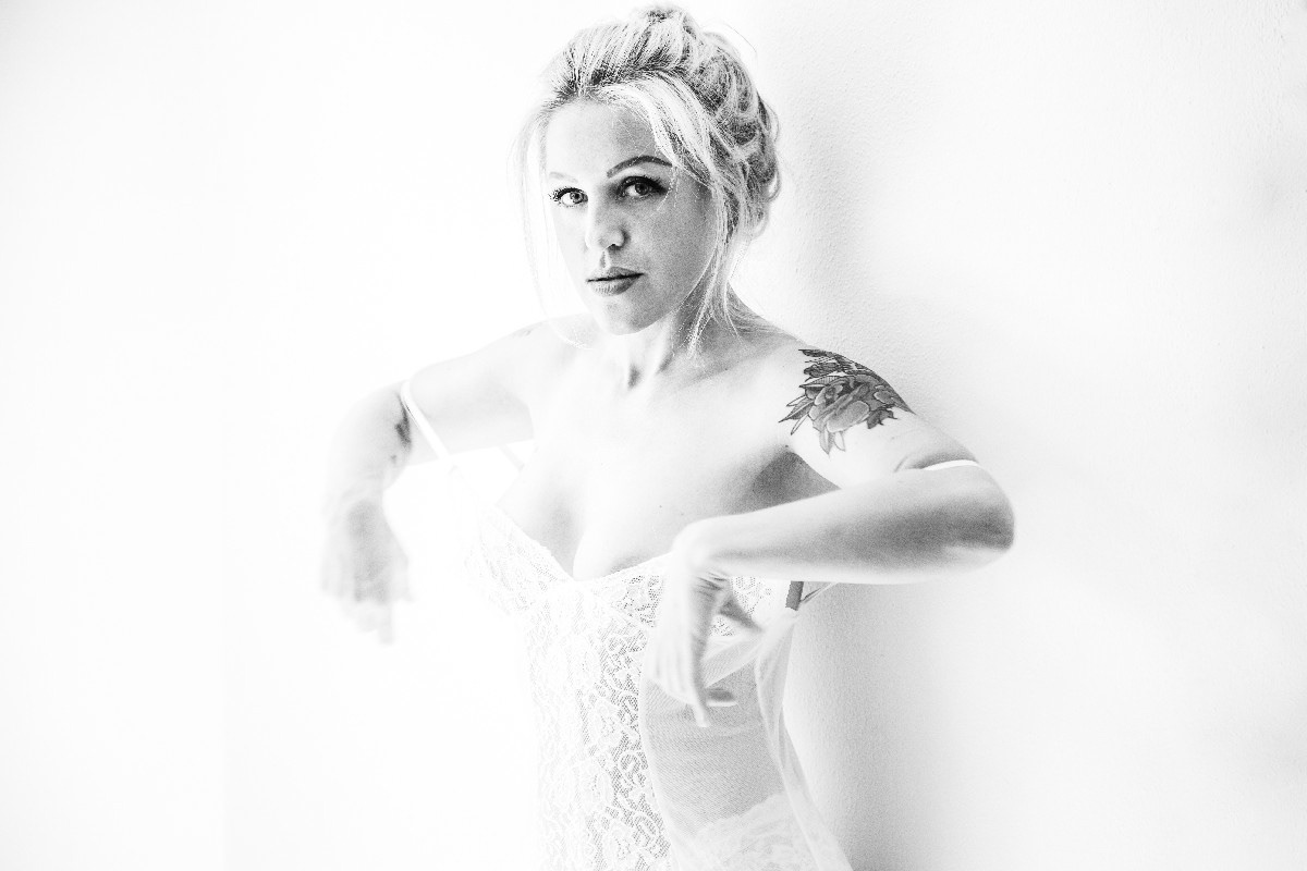 Homeshooting with Vikky