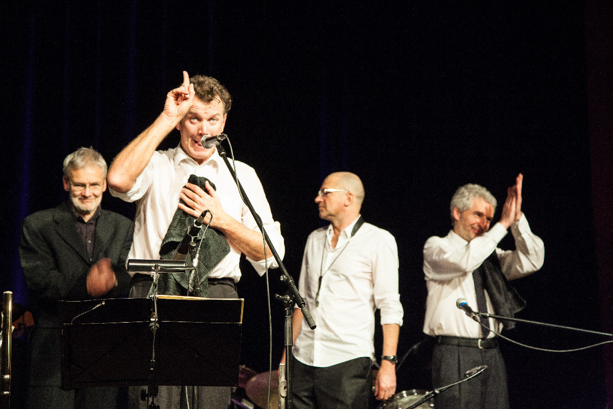 Live at Lustspielhaus