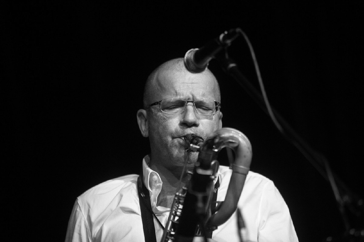 Live at Lustspielhaus