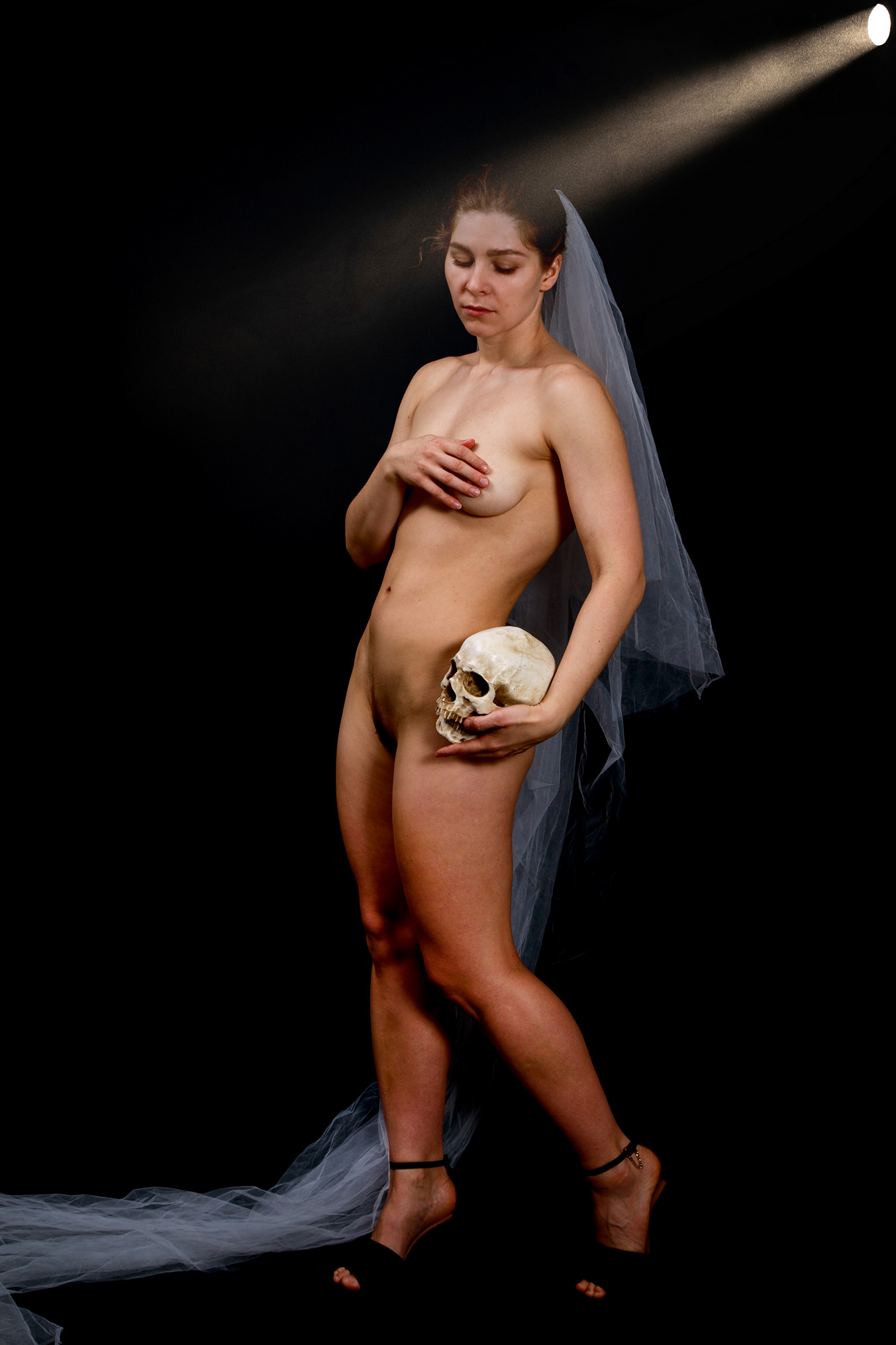Ann Mavka - Black 8