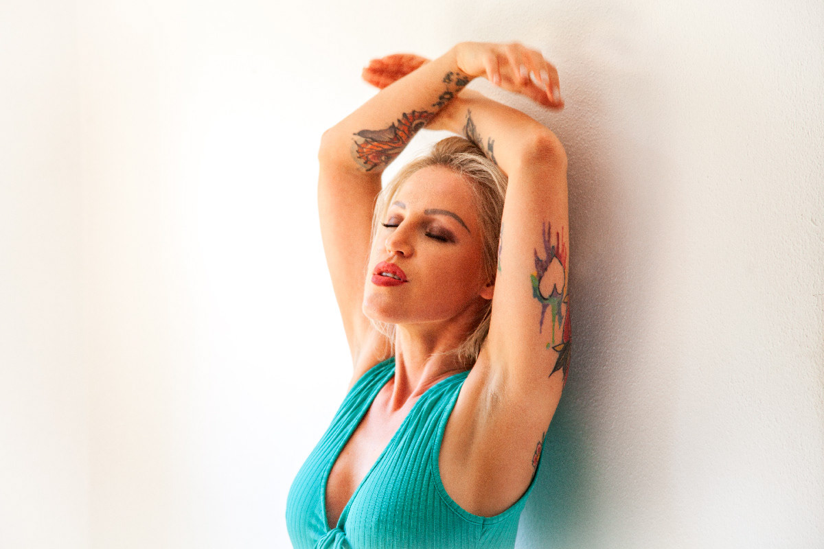 Homeshooting with Vikky