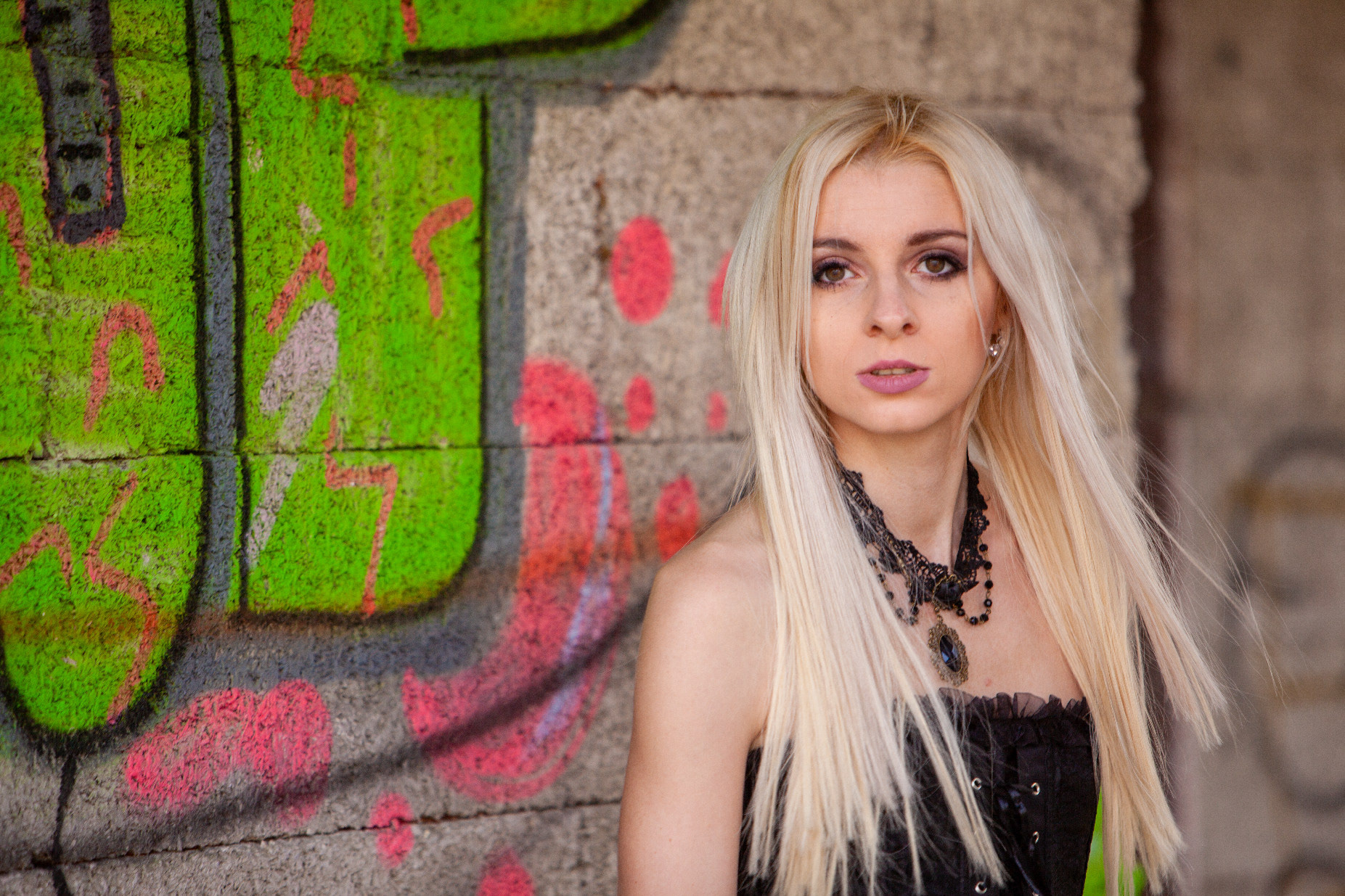 Sabrina Outdoor II