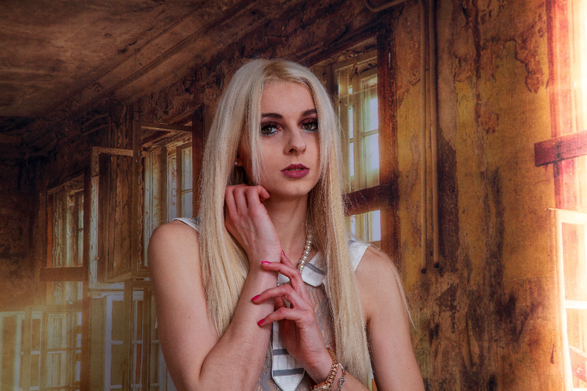 Homeshooting with Sabrina