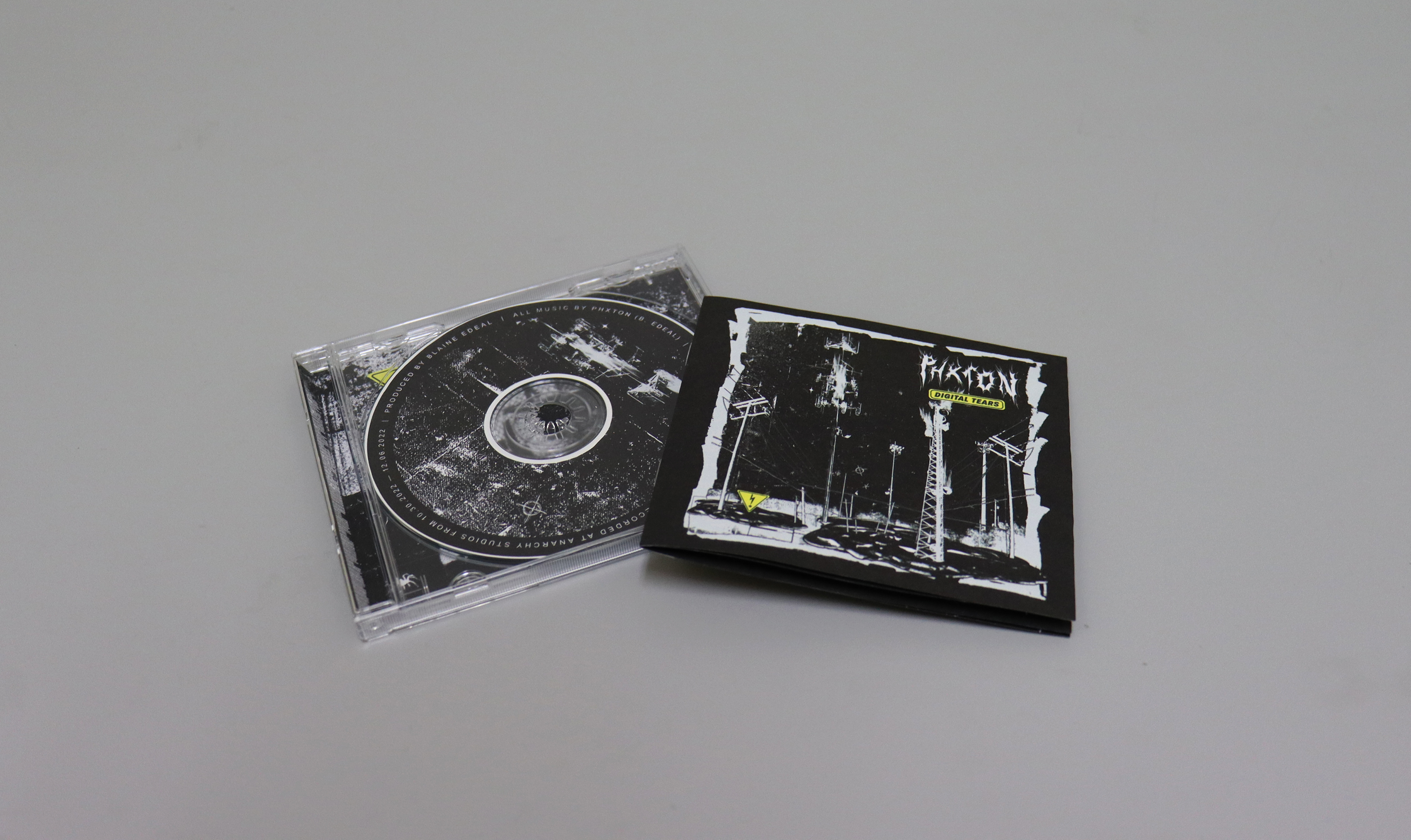 CD (front, deconstructed)