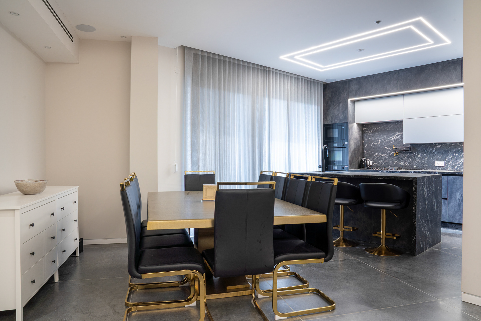 צילום בתים פרטיים וצילום וילות עם גינה רחבה