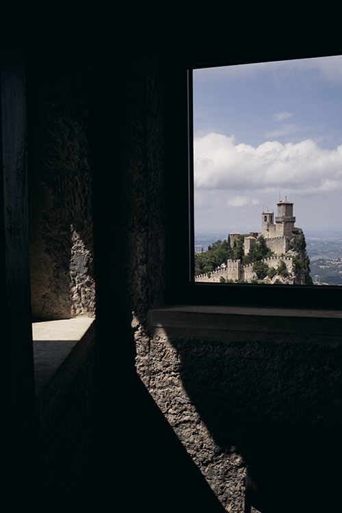 SanMarino-stampa fine art su carta Hahnemühle Baryta - size: 45x30 cm € 250,00      - postcard size/ 40,00 €
